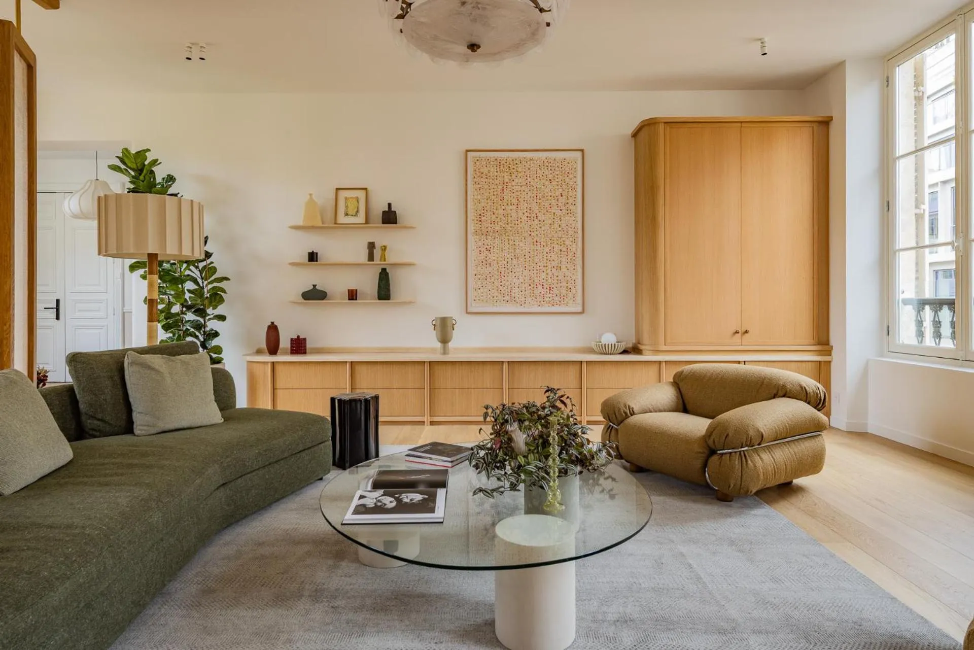 Living room in 1.75 Paris La Source