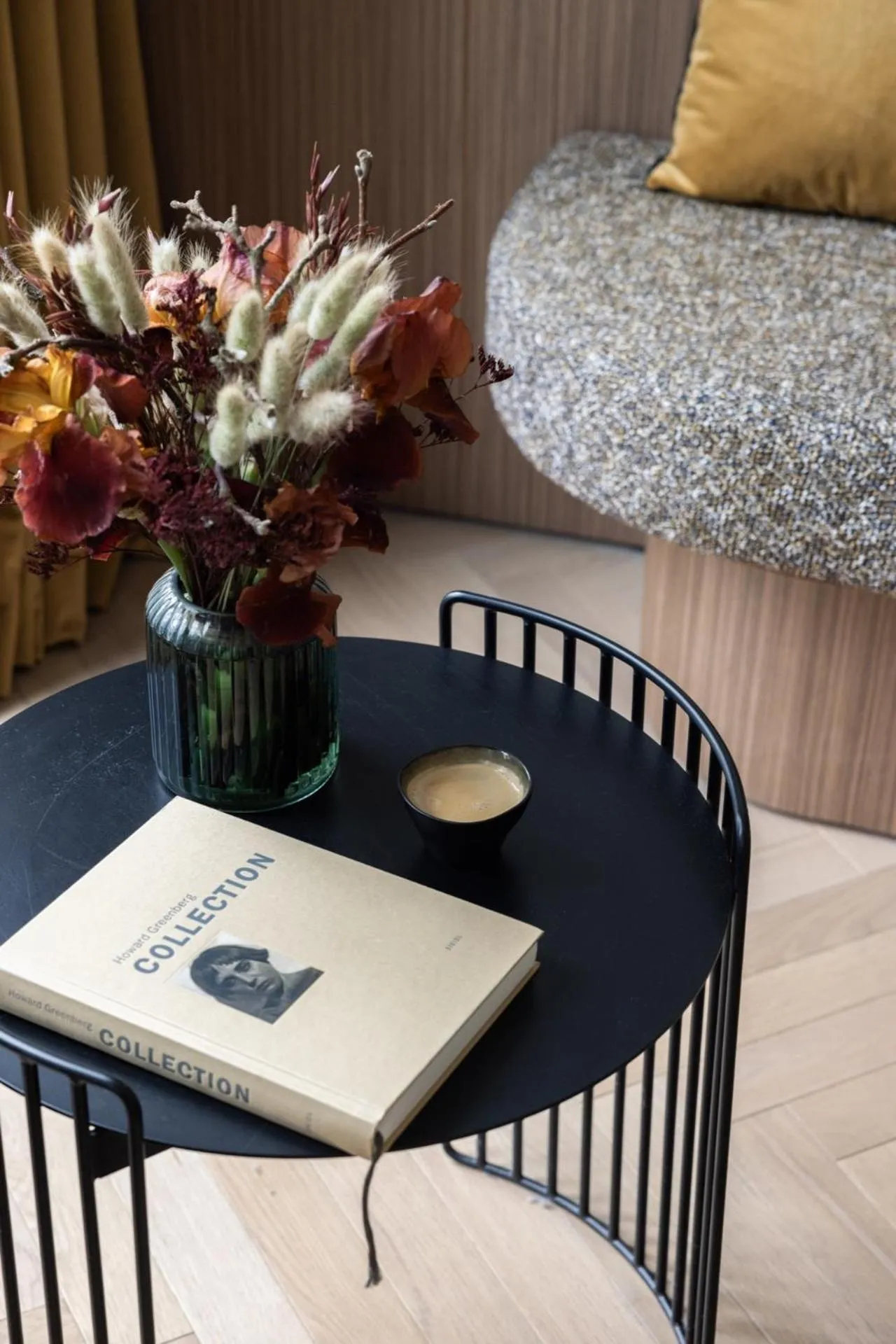 Living room in 1.75 Paris La Source