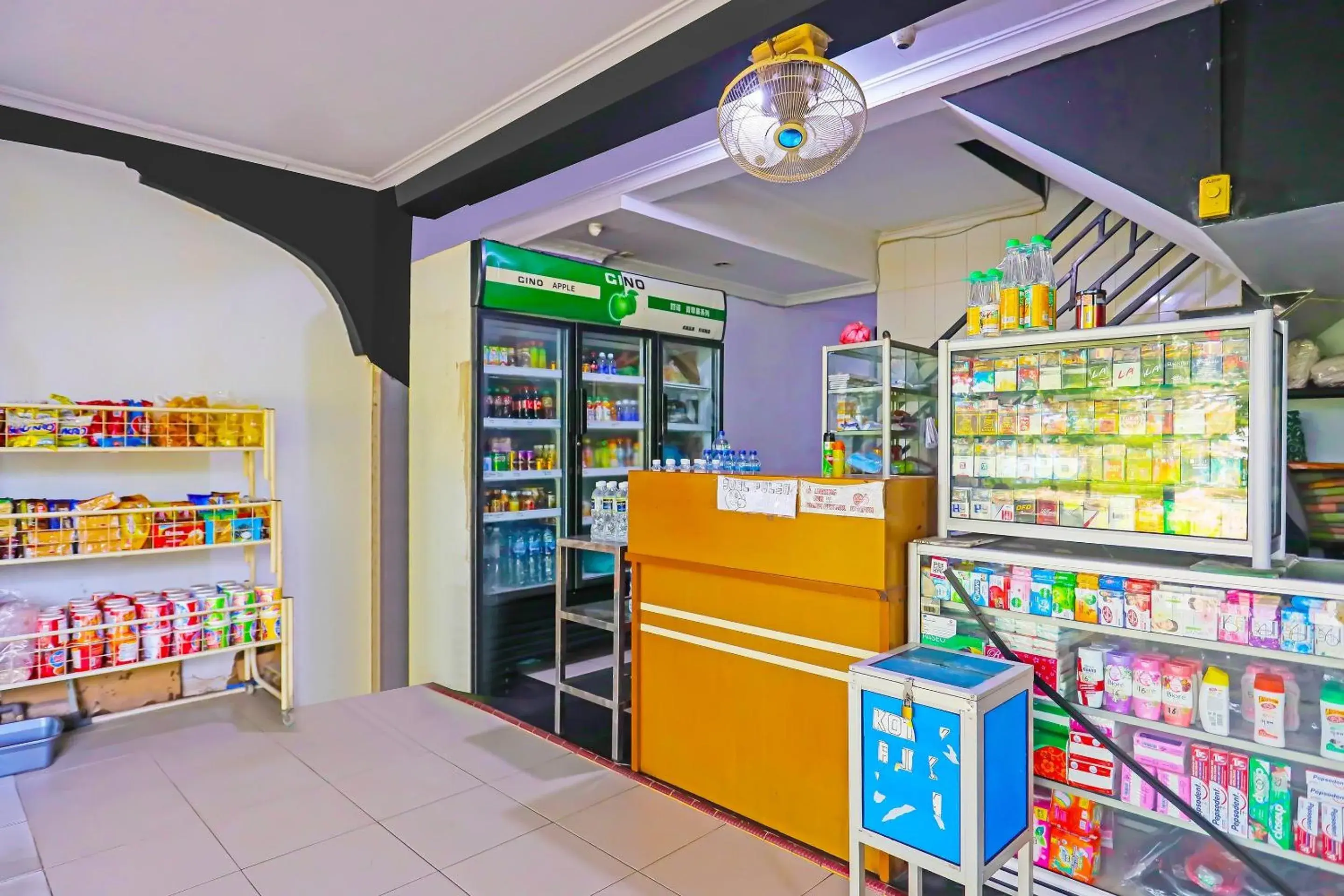 Lobby or reception in Hotel O Pelita Satu Lobby or reception in Hotel O Pelita Satu