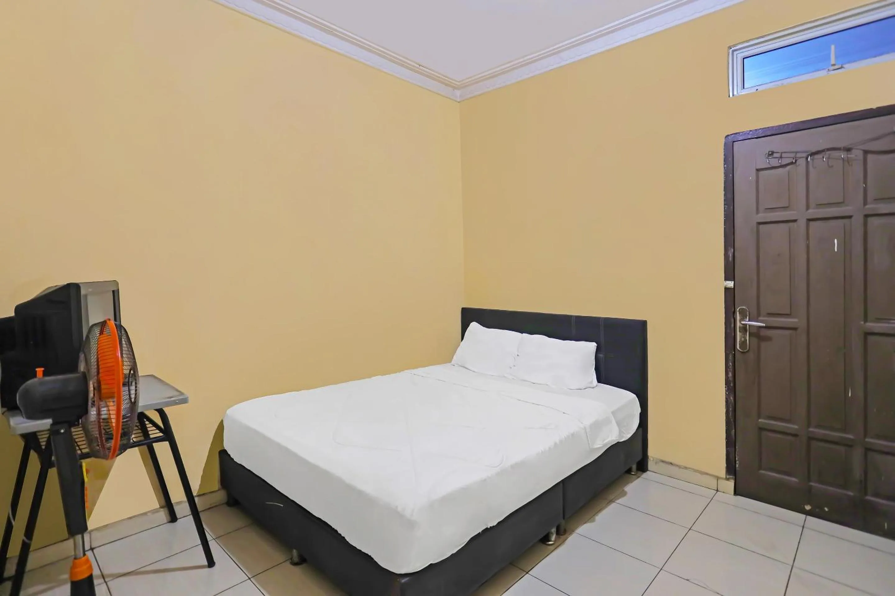 Bedroom, Bed in Hotel O Pelita Satu