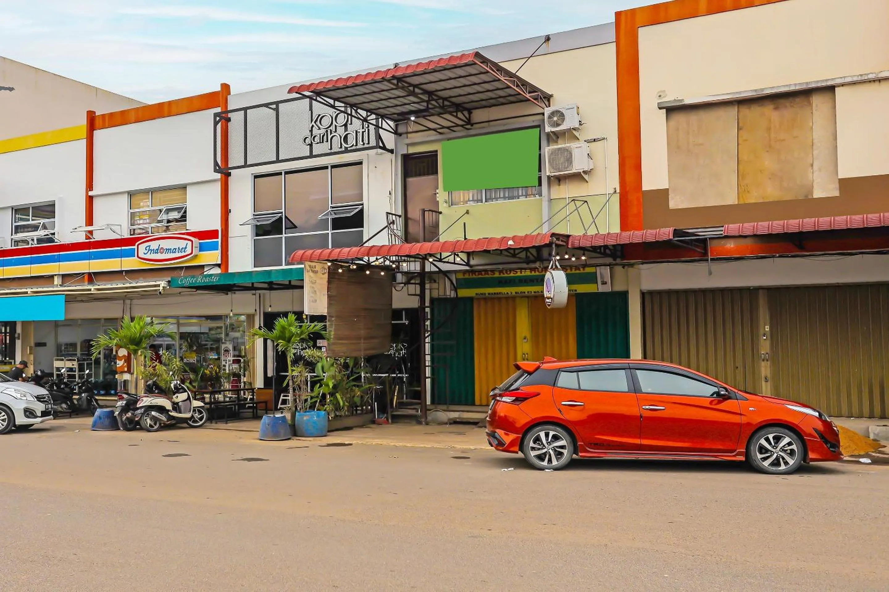 Facade/entrance in Hotel O Faraas Homestay Syariah