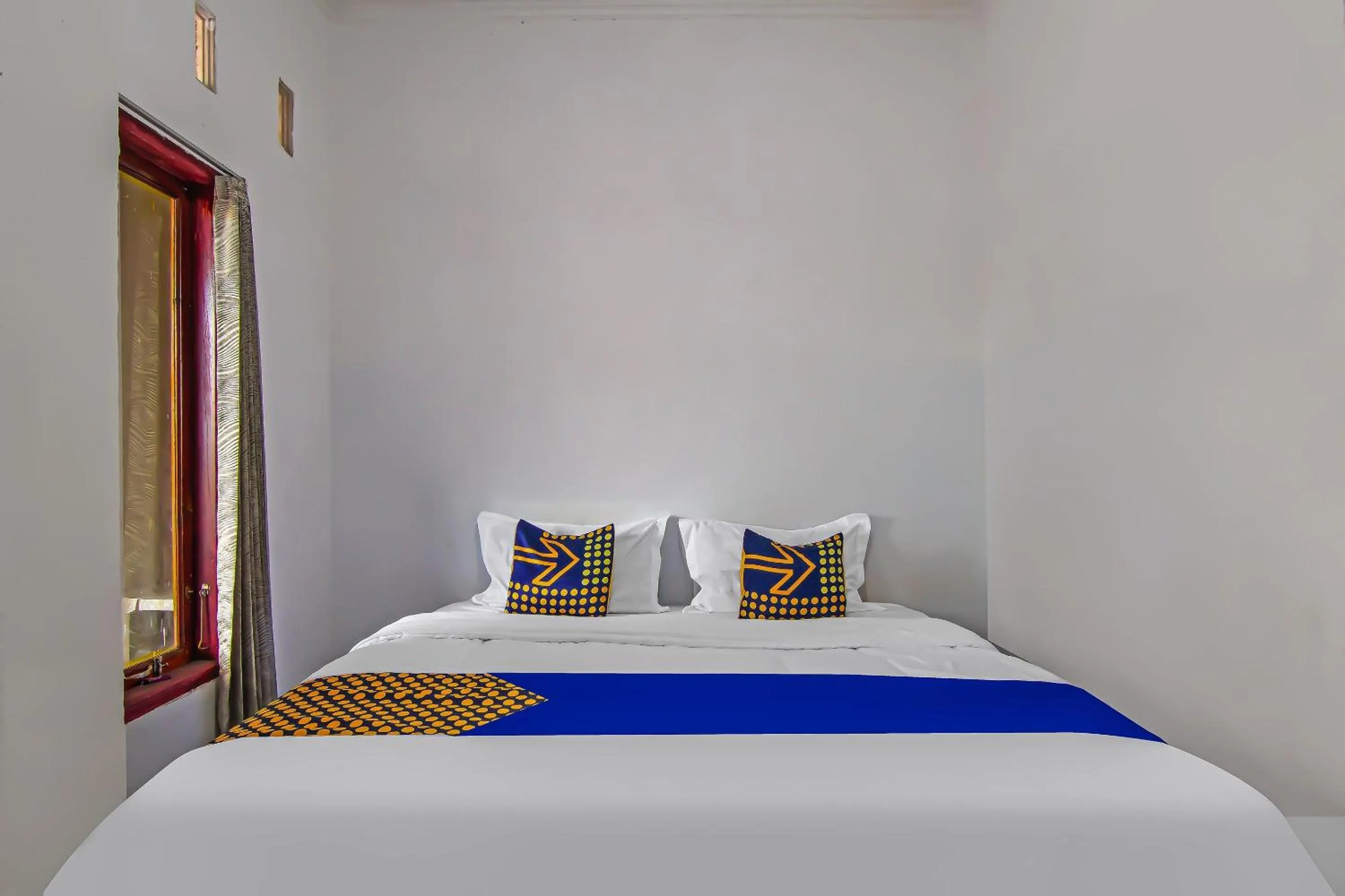 Bedroom in SPOT ON 92498 Fanni Homestay