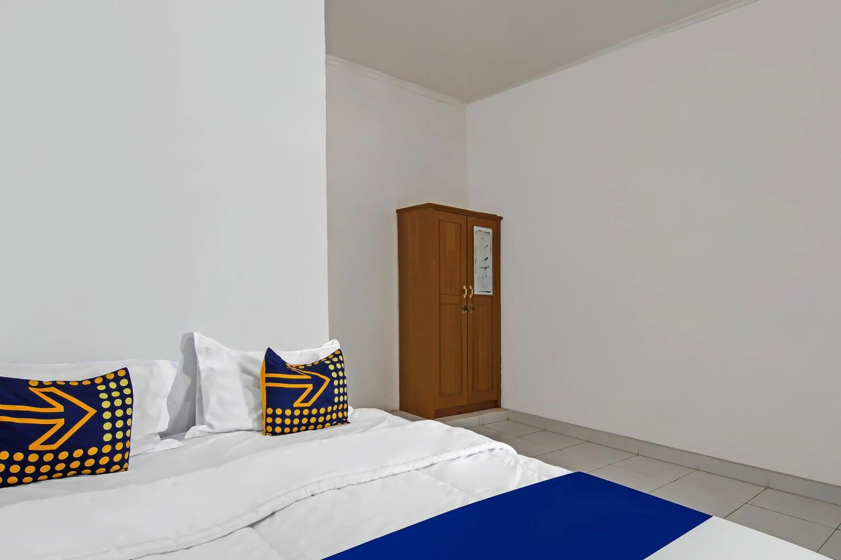 Bedroom in SPOT ON 92498 Fanni Homestay