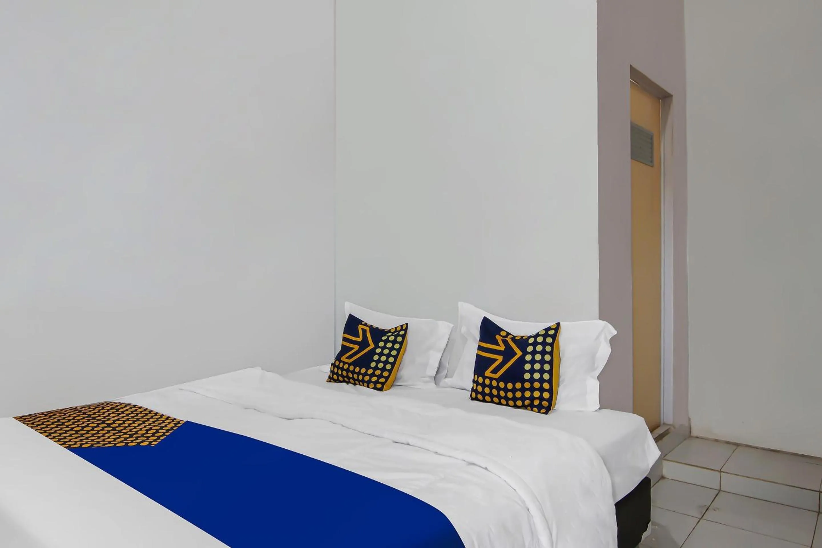 Bedroom in SPOT ON 92498 Fanni Homestay