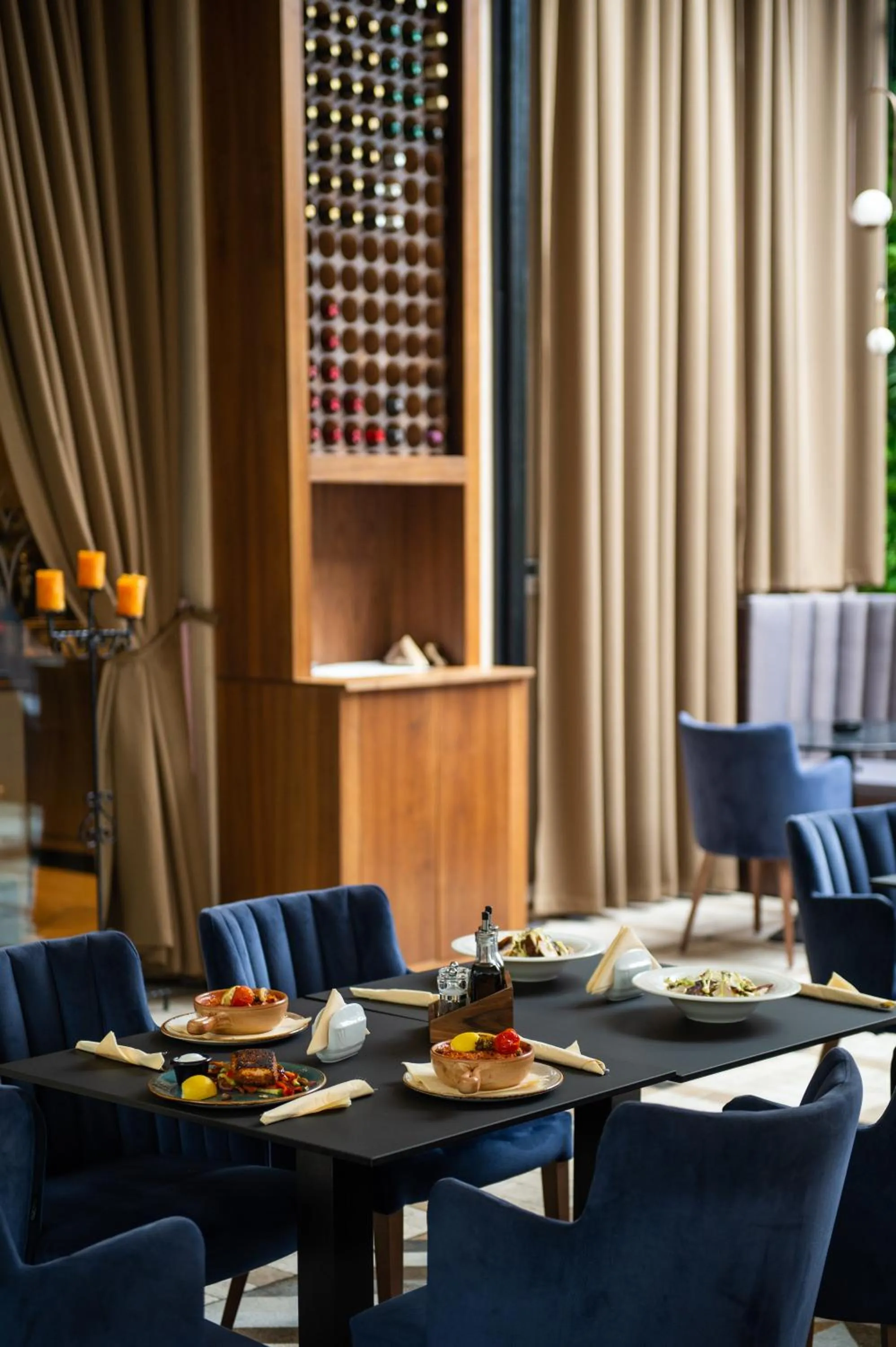 Restaurant/places to eat in CRYSTAL Hotel Belgrade