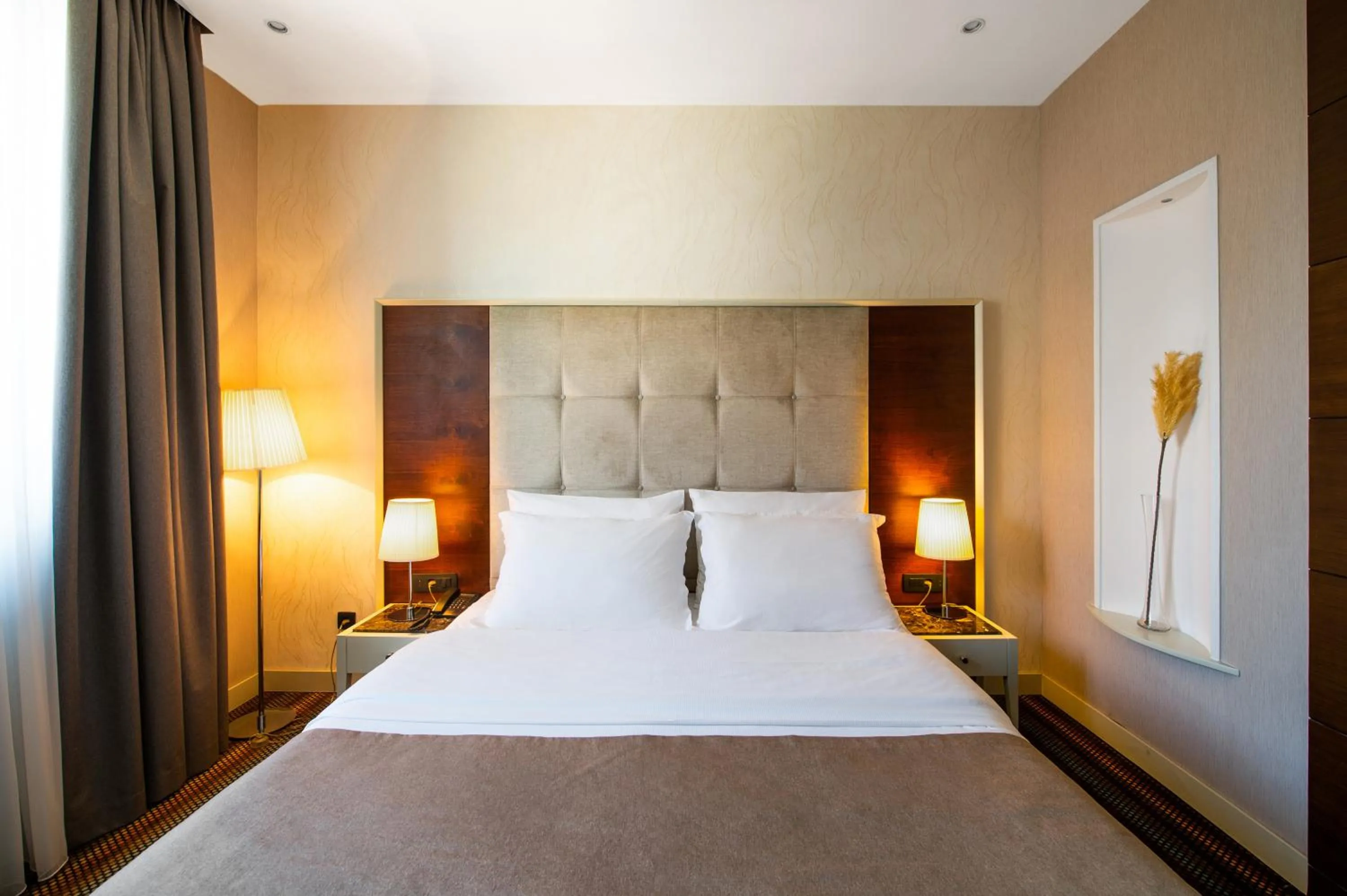 Bed in CRYSTAL Hotel Belgrade