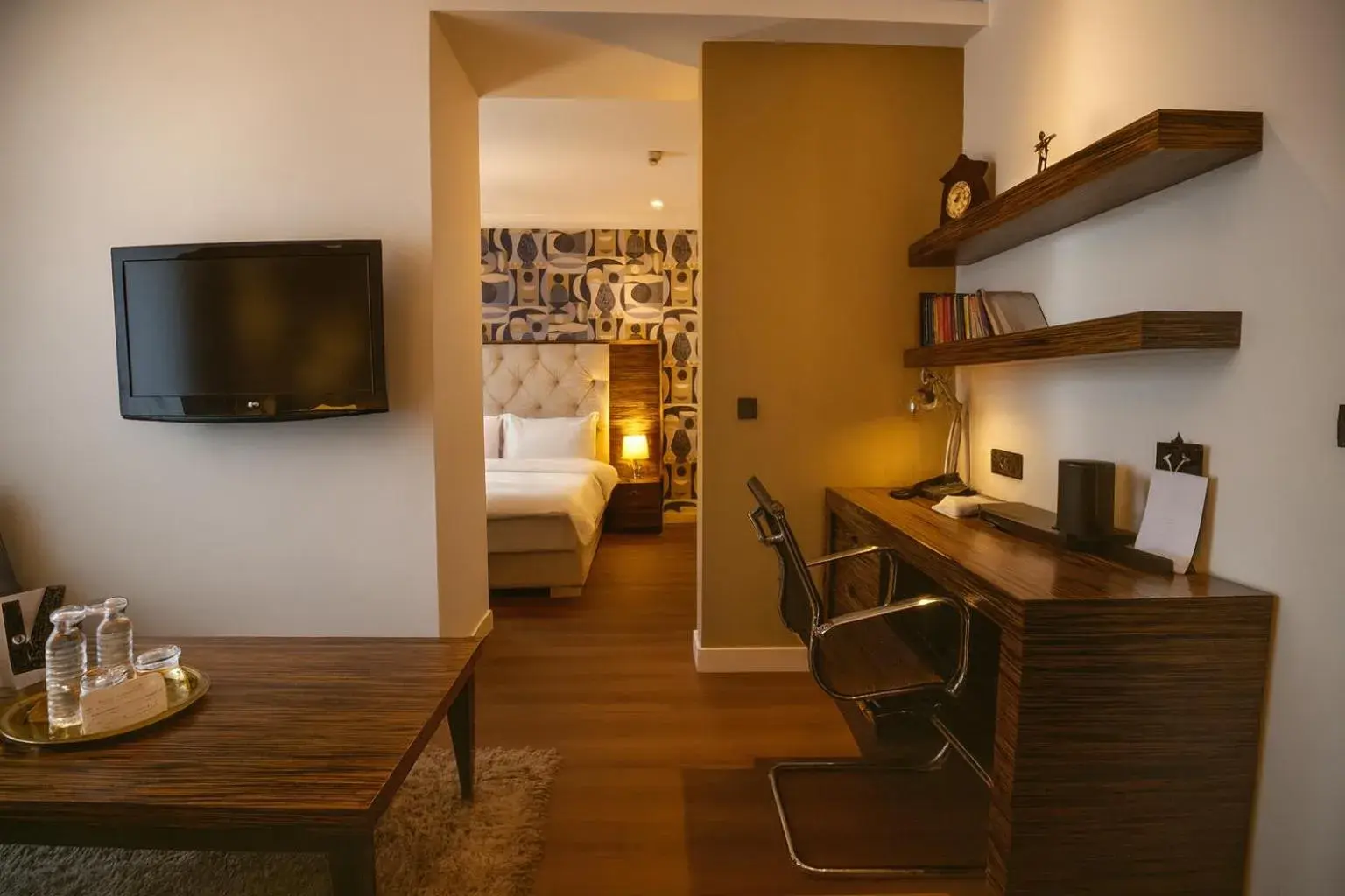 Living room, Bed in CRYSTAL Hotel Belgrade Living room, Bed in CRYSTAL Hotel Belgrade