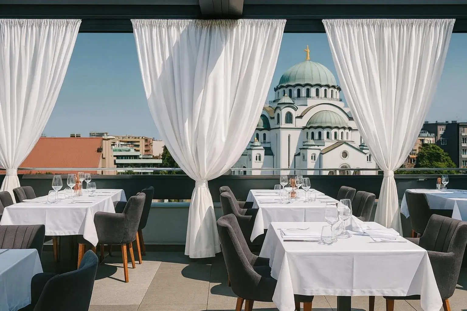 Restaurant/places to eat in CRYSTAL Hotel Belgrade Restaurant/places to eat in CRYSTAL Hotel Belgrade