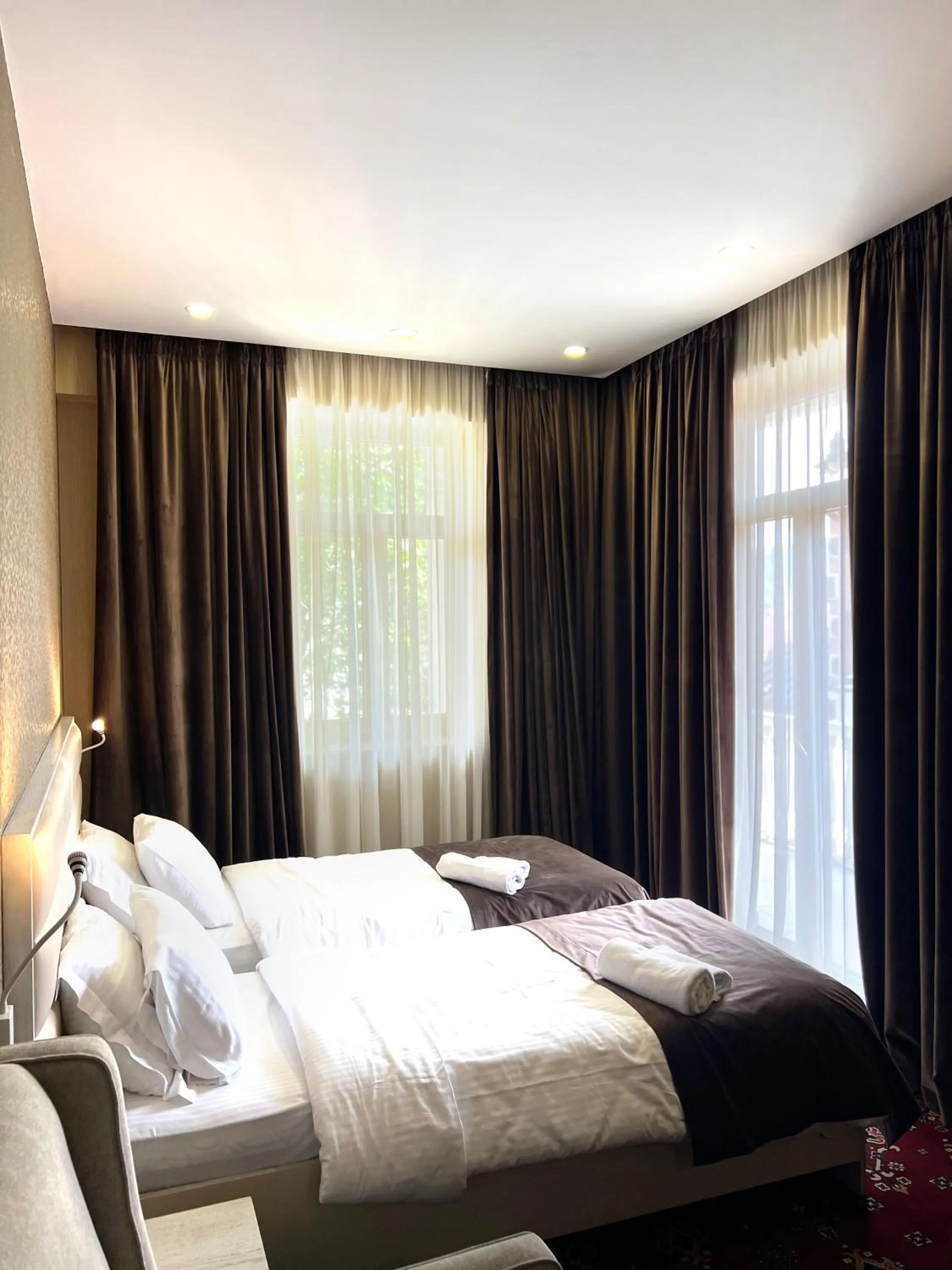 Bed in Marmenio Hotel