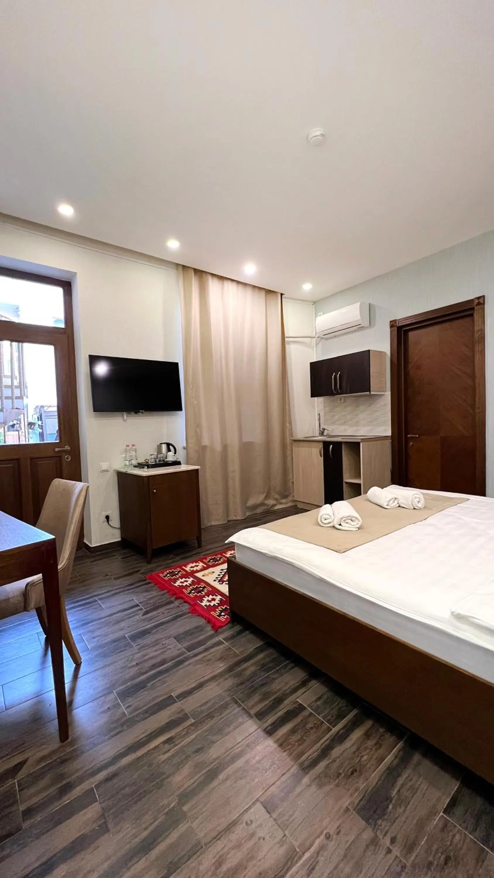 Bed in Marmenio Hotel