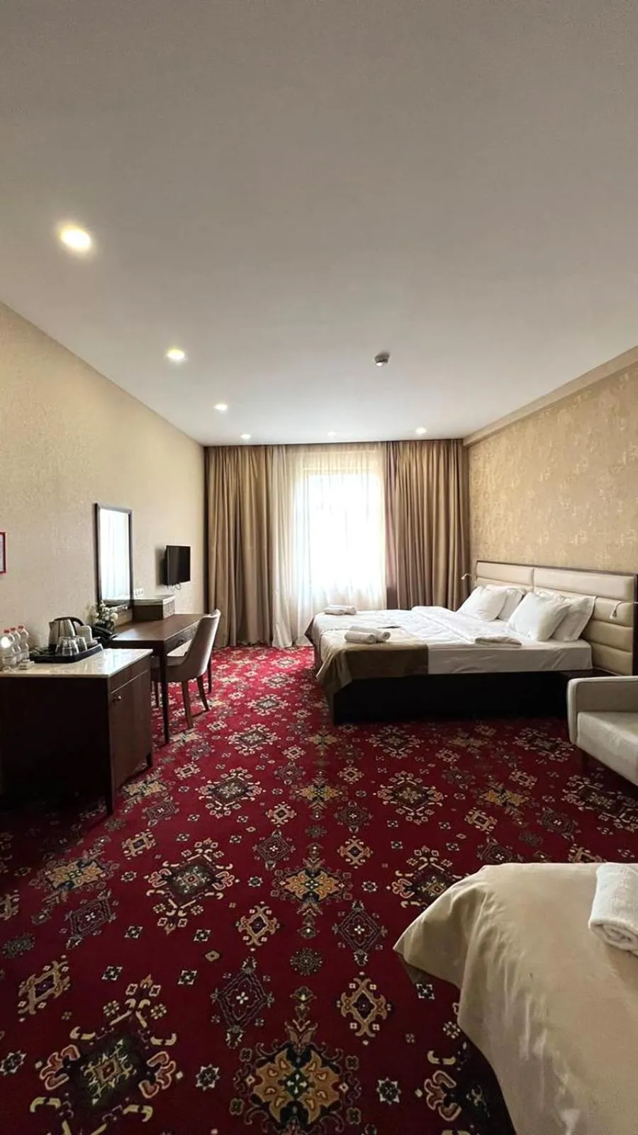 Bed in Marmenio Hotel