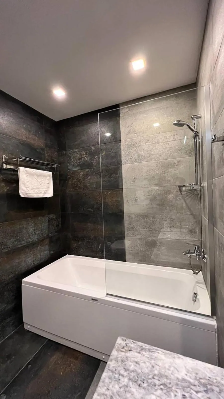 Bath, Bathroom in Marmenio Hotel