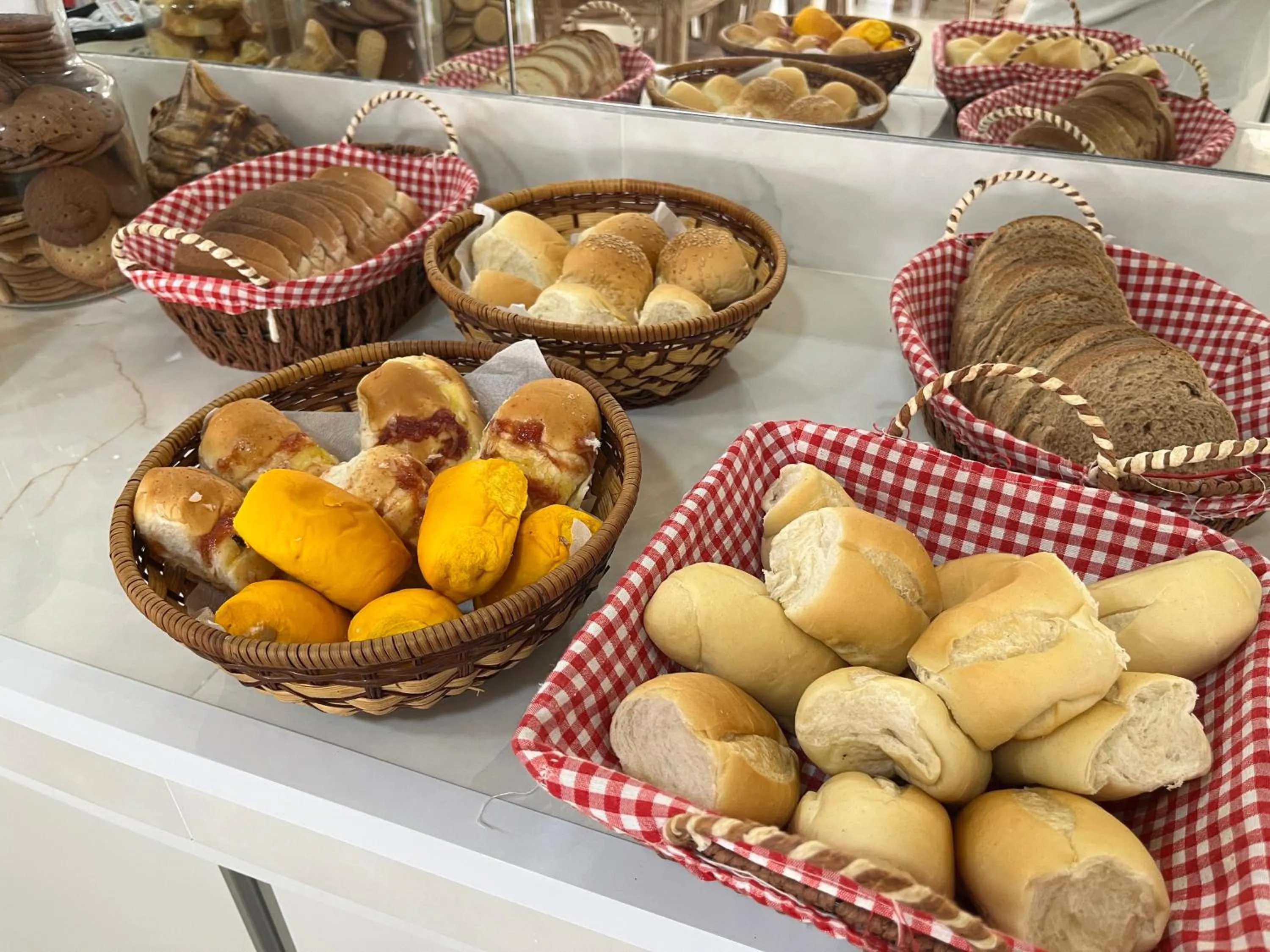 Breakfast in Pousada Donna Maraka