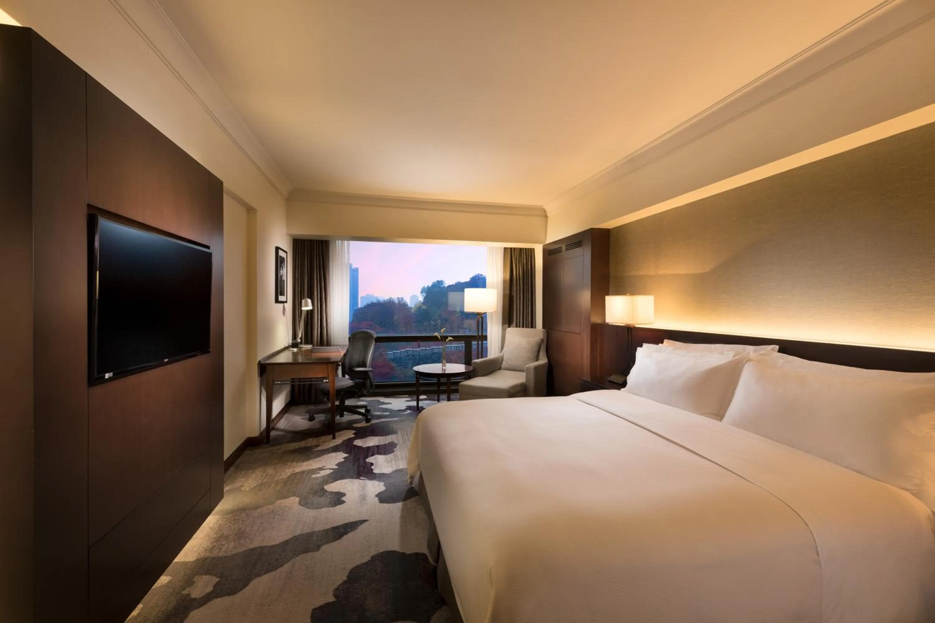 Night in Millennium Hilton Seoul