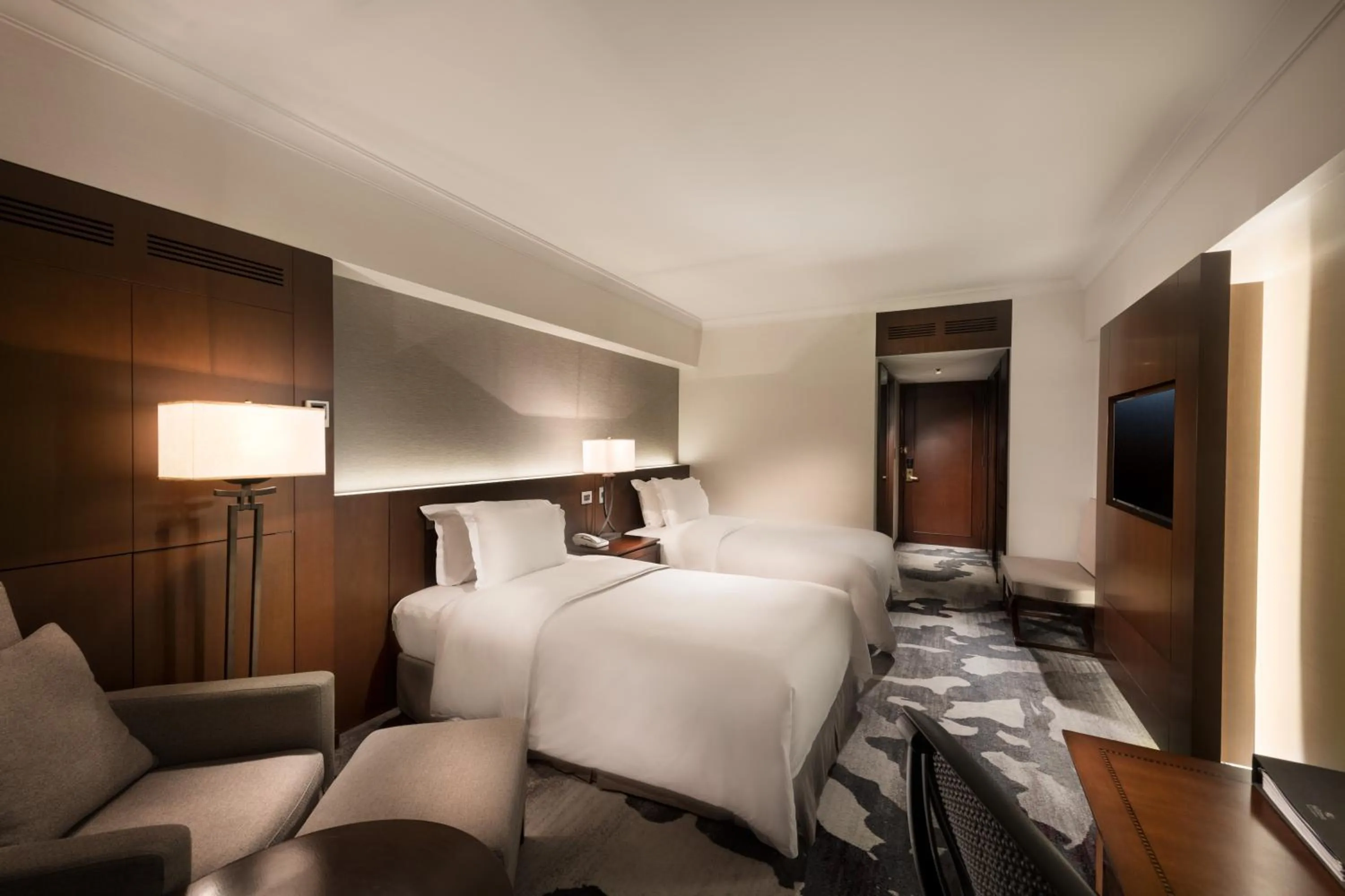 Bedroom in Millennium Hilton Seoul