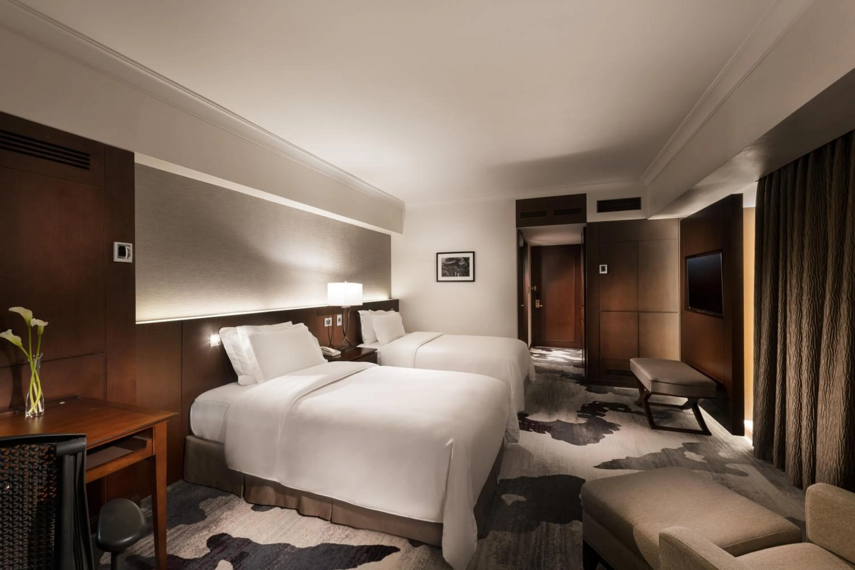 Bedroom in Millennium Hilton Seoul