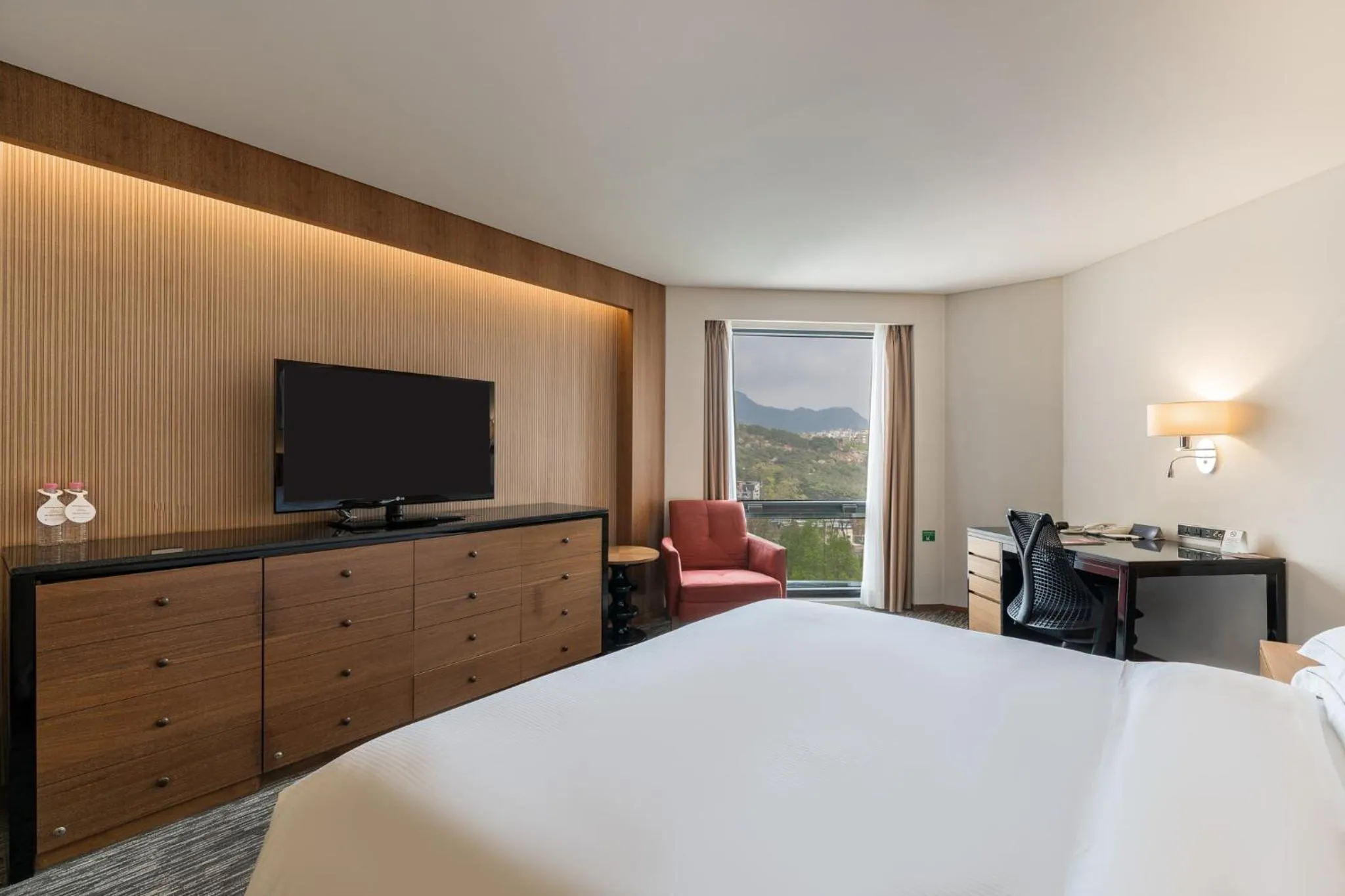 Bed in Swiss Grand Hotel Seoul & Grand Suite