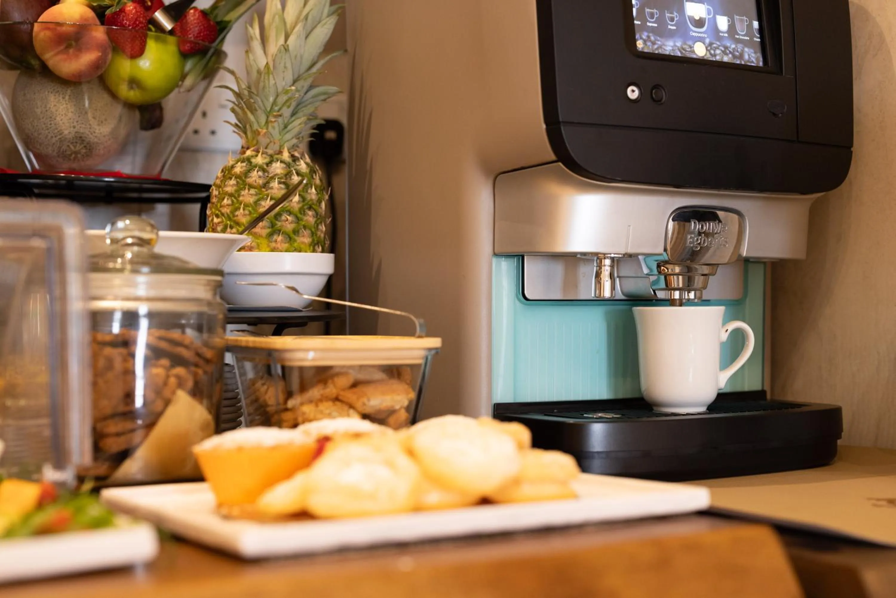 Coffee/tea facilities in C'est La Vie Boutik Swieqi
