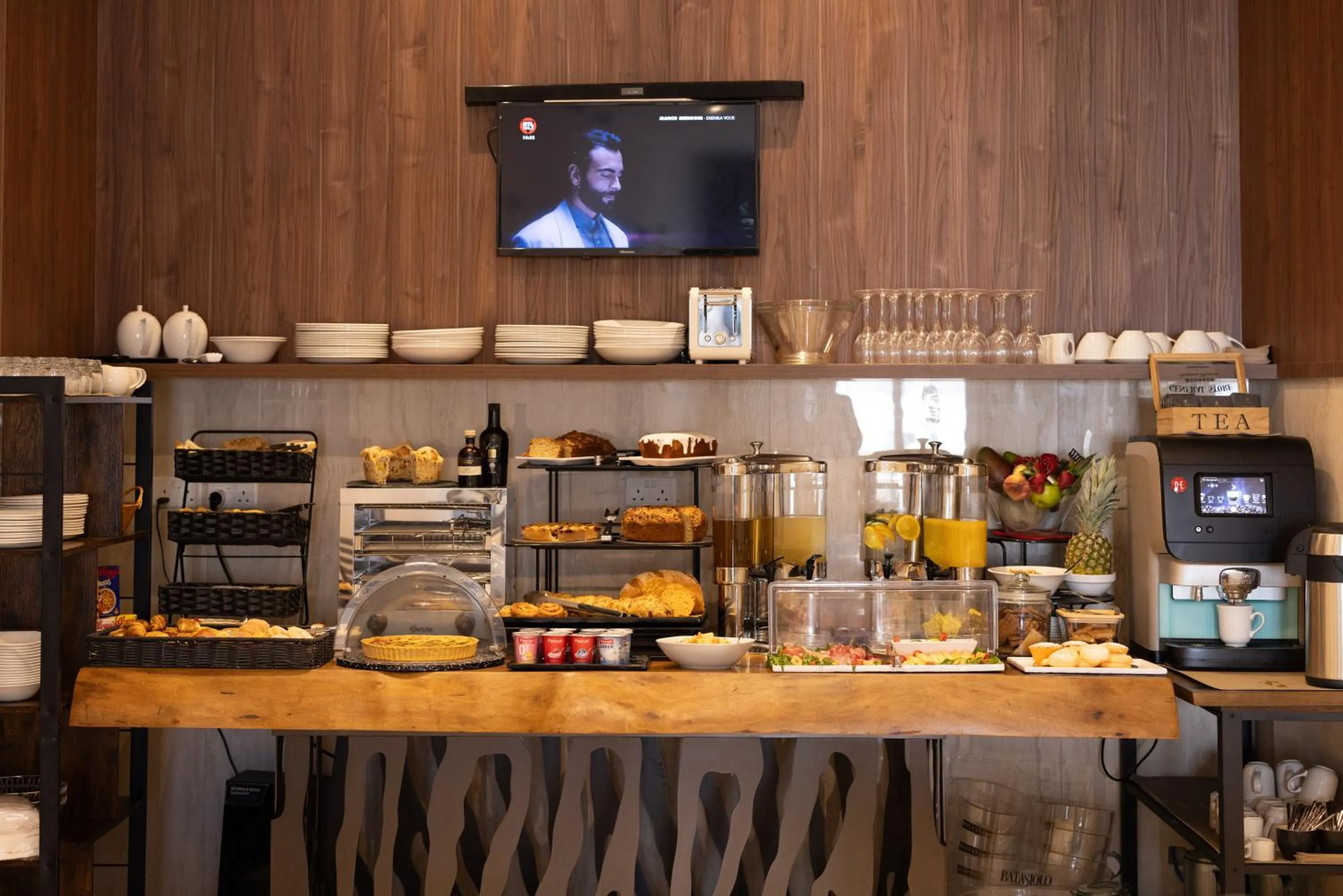 Breakfast in C'est La Vie Boutik Swieqi