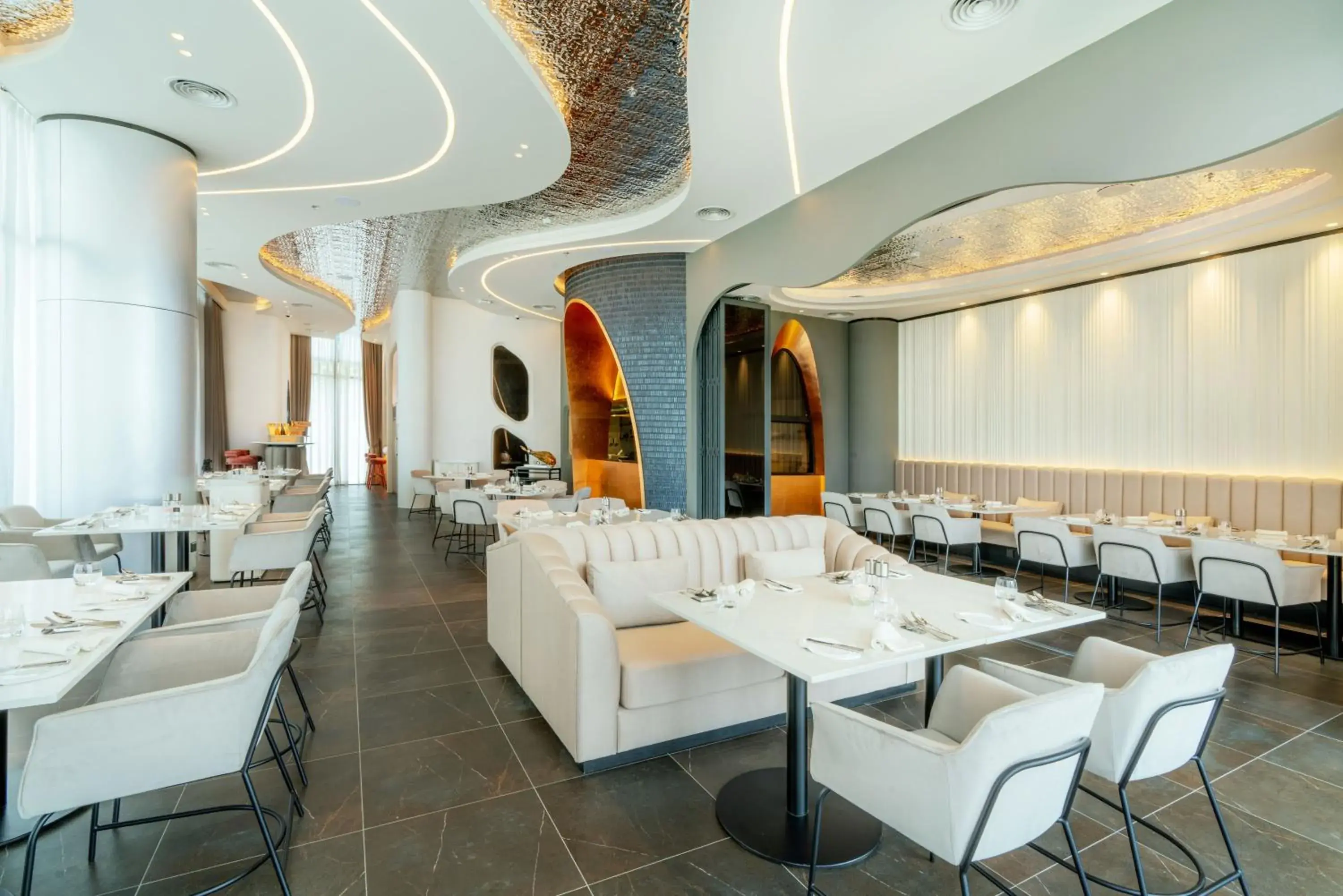 Restaurant/places to eat in Gran Meliá Nha Trang Restaurant/places to eat in Gran Meliá Nha Trang