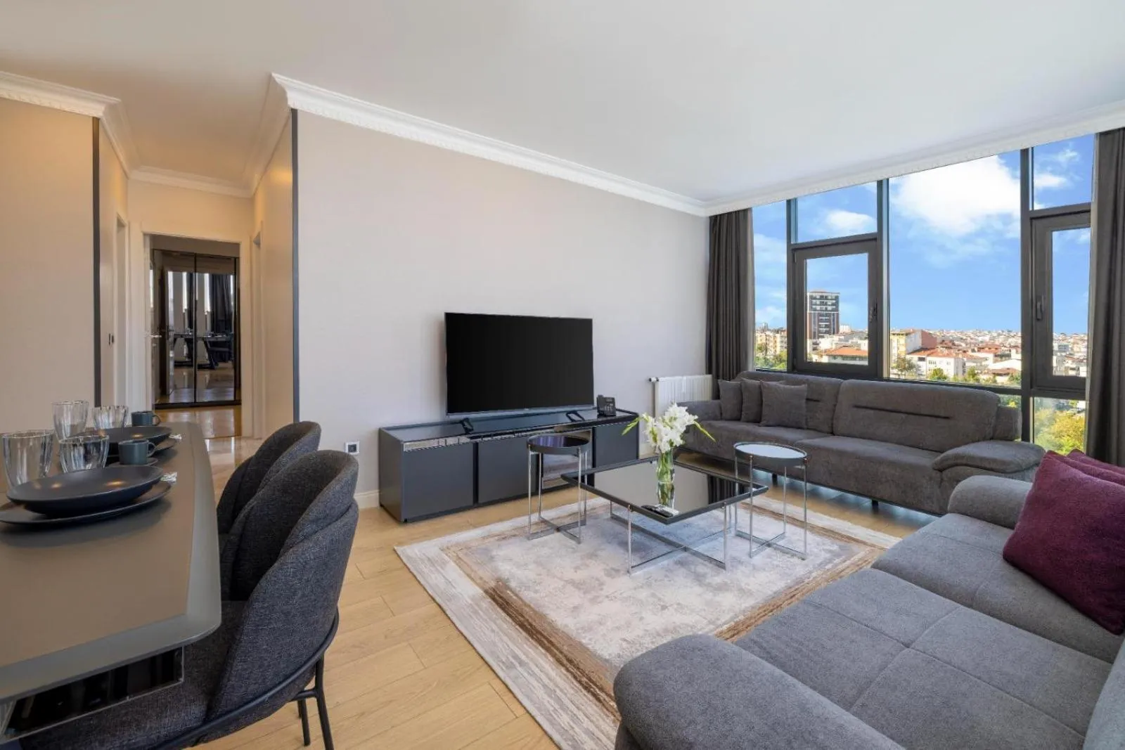 TV and multimedia in Mayar Residence Hotel