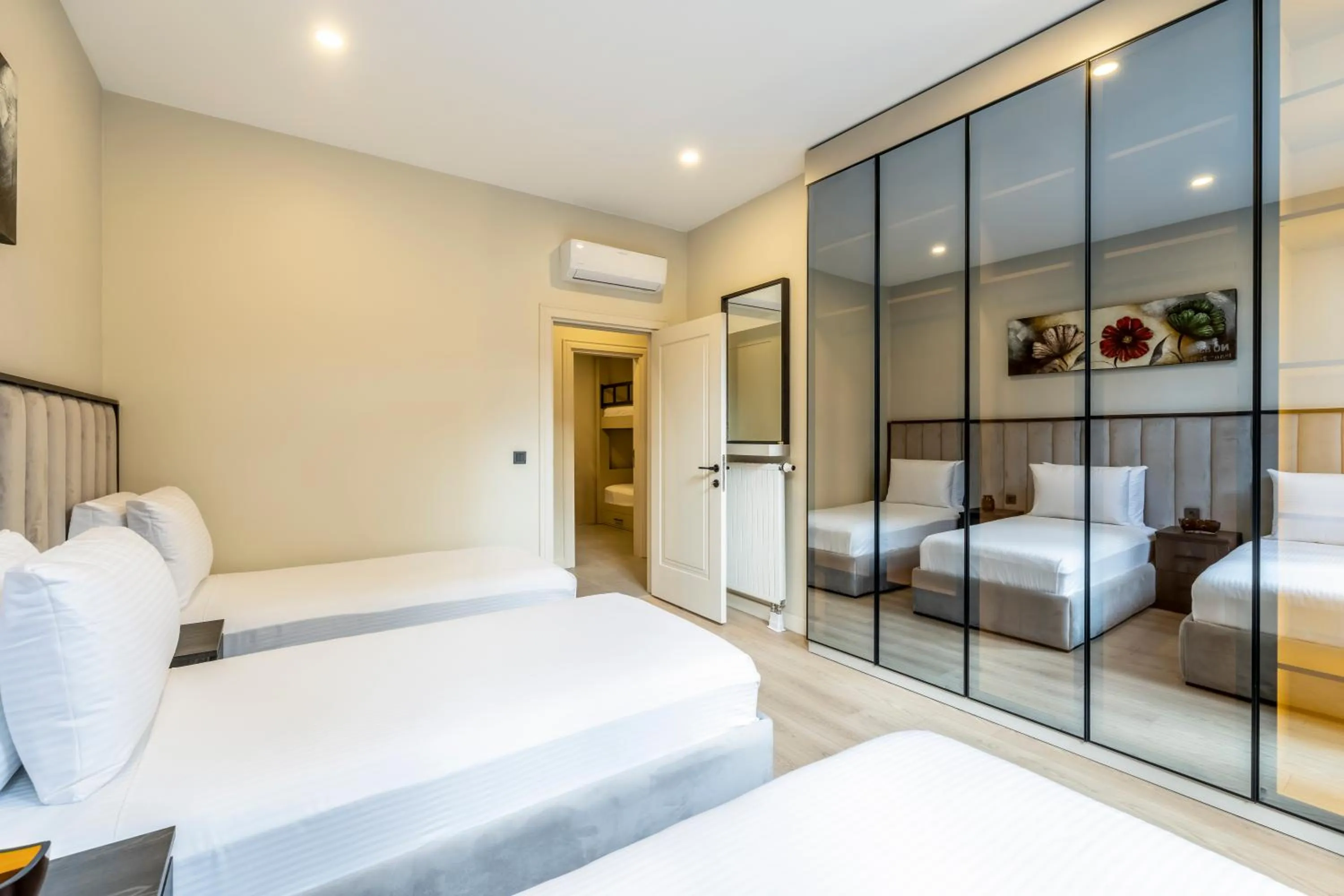 Bed in Mayar Residence Hotel