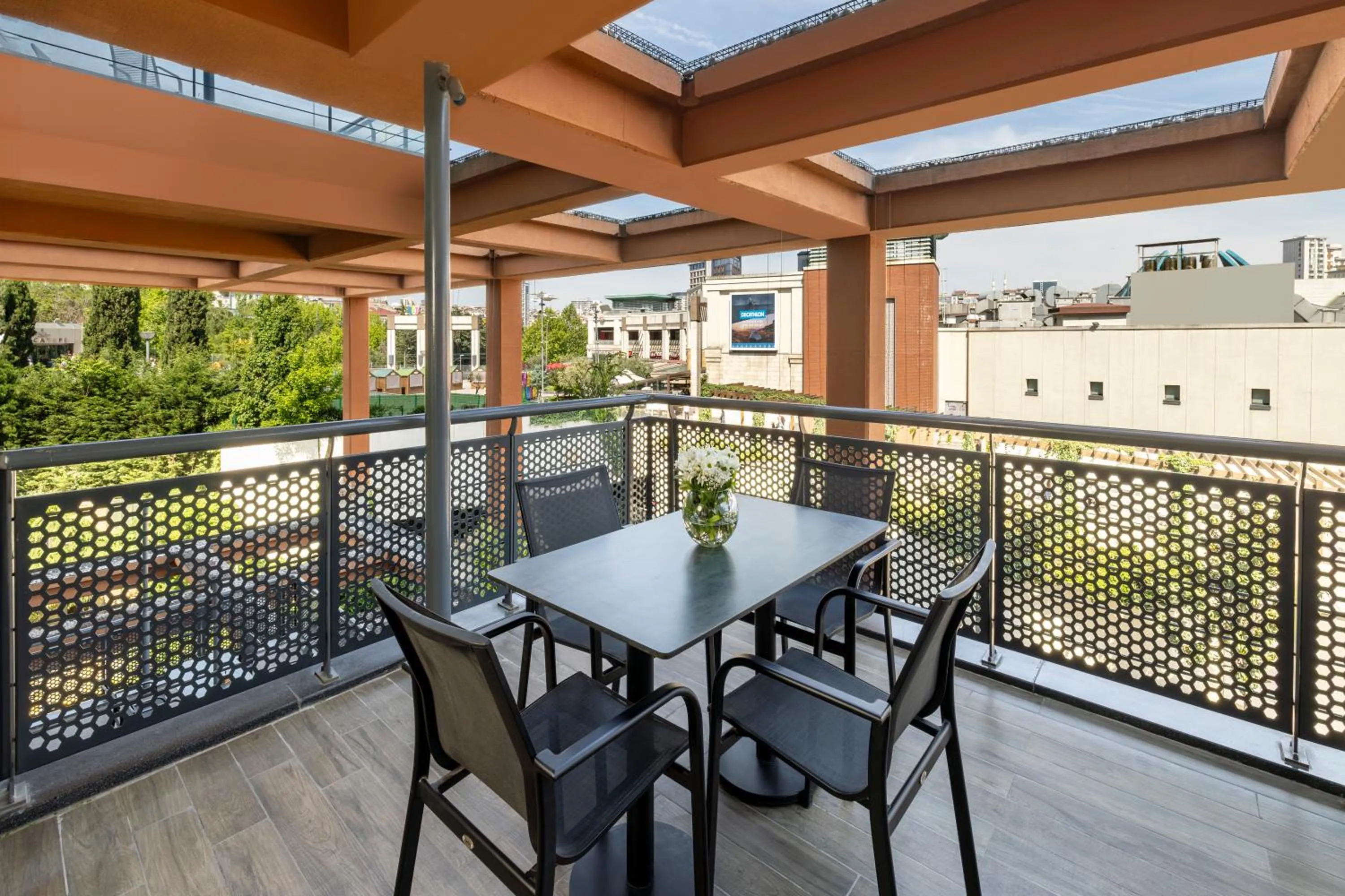 Patio in Mayar Residence Hotel