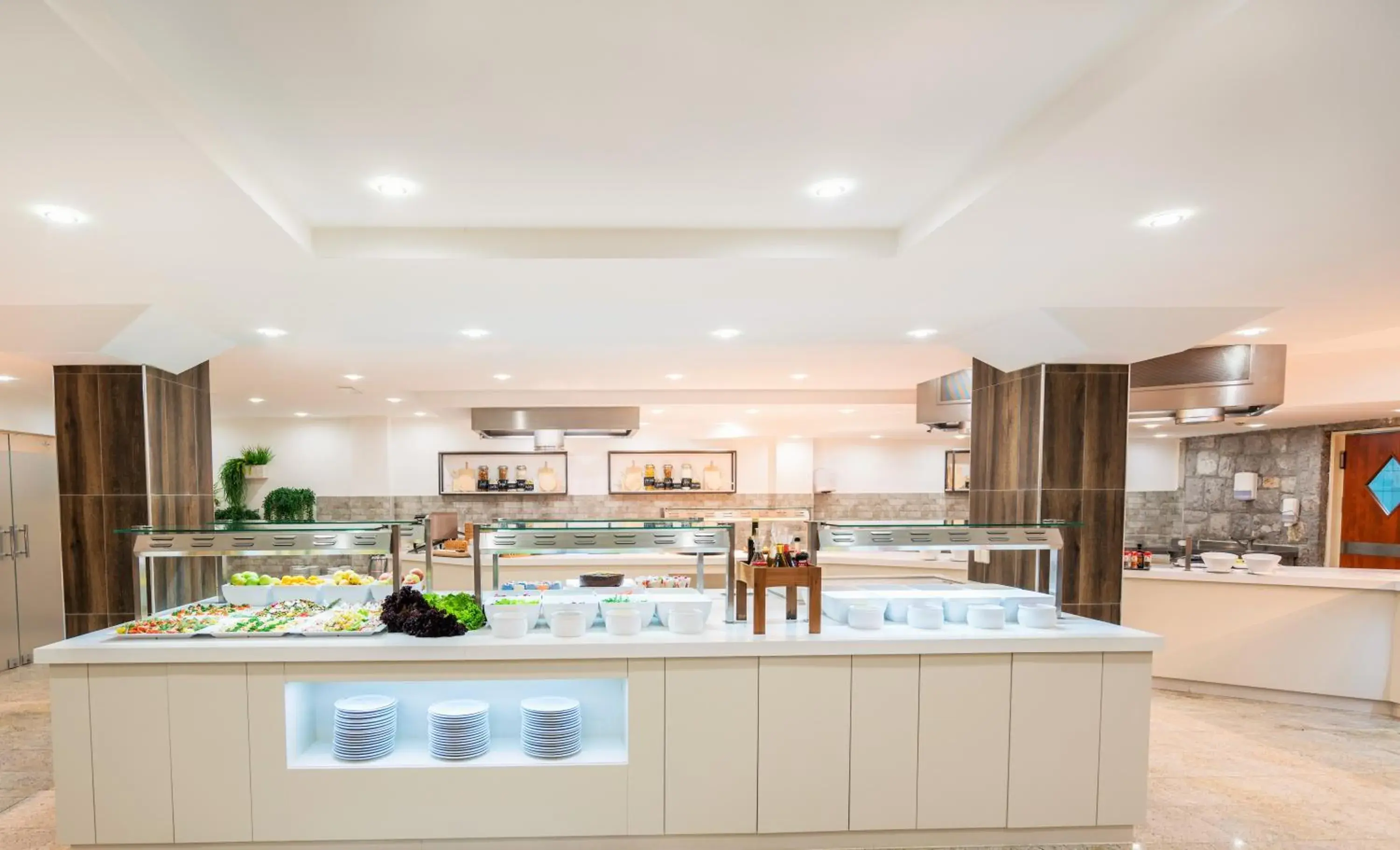 Restaurant/places to eat in Iberostar Waves Bellevue All Inclusive Restaurant/places to eat in Iberostar Waves Bellevue All Inclusive