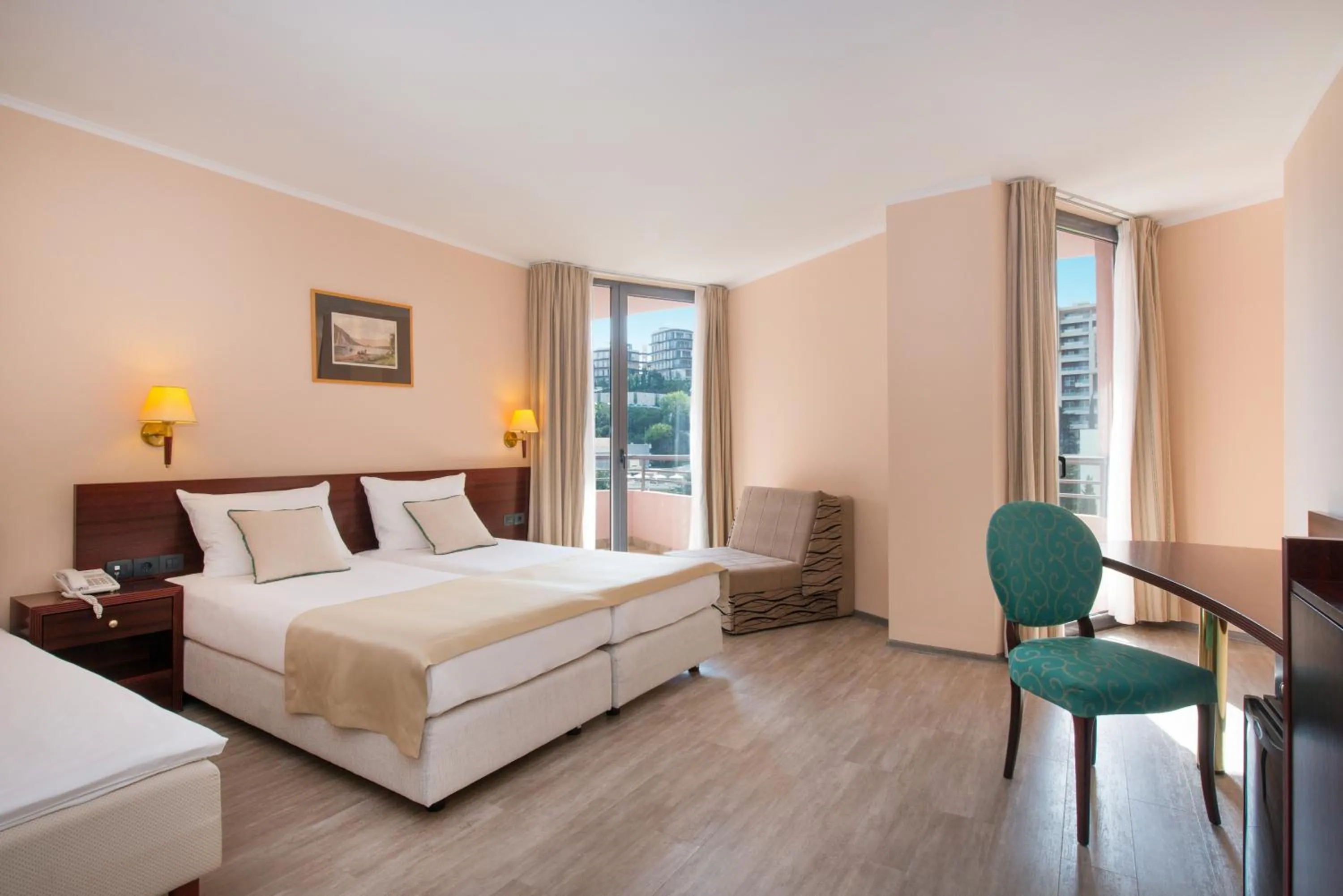 Bedroom, Bed in Iberostar Waves Bellevue All Inclusive