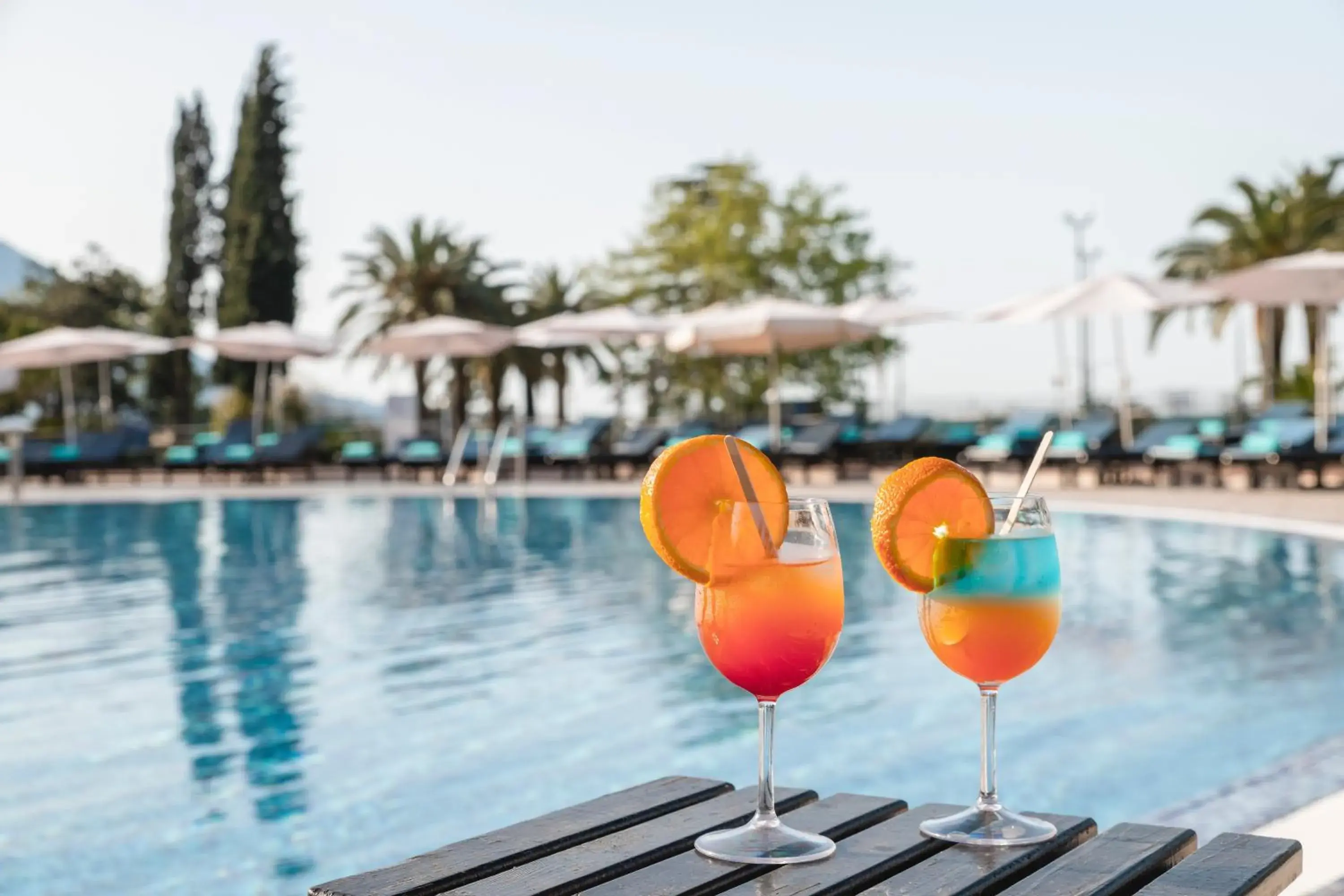 Swimming pool in Iberostar Waves Bellevue All Inclusive Swimming pool in Iberostar Waves Bellevue All Inclusive