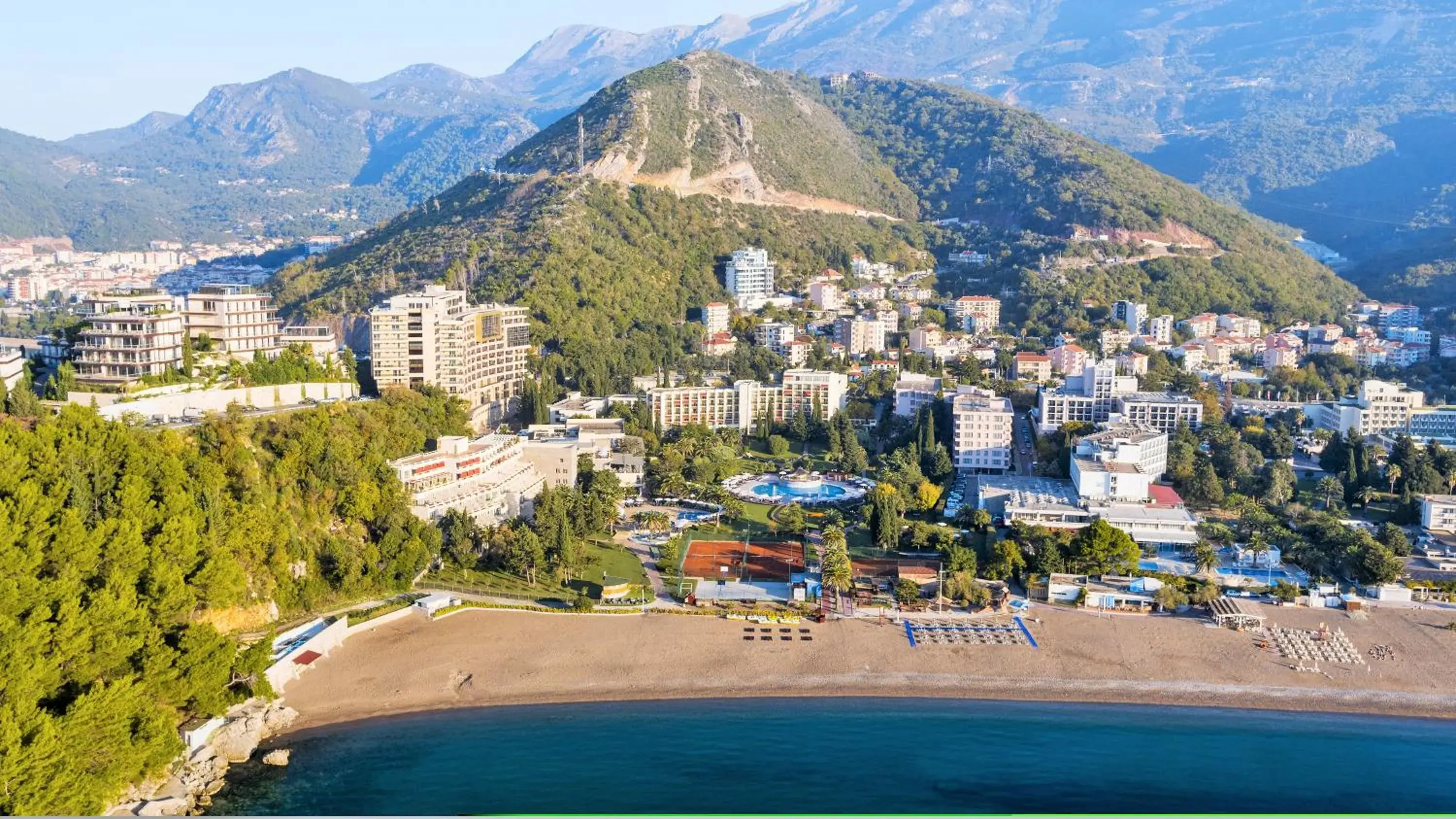 Bird's eye view in Iberostar Waves Bellevue All Inclusive Bird's eye view in Iberostar Waves Bellevue All Inclusive