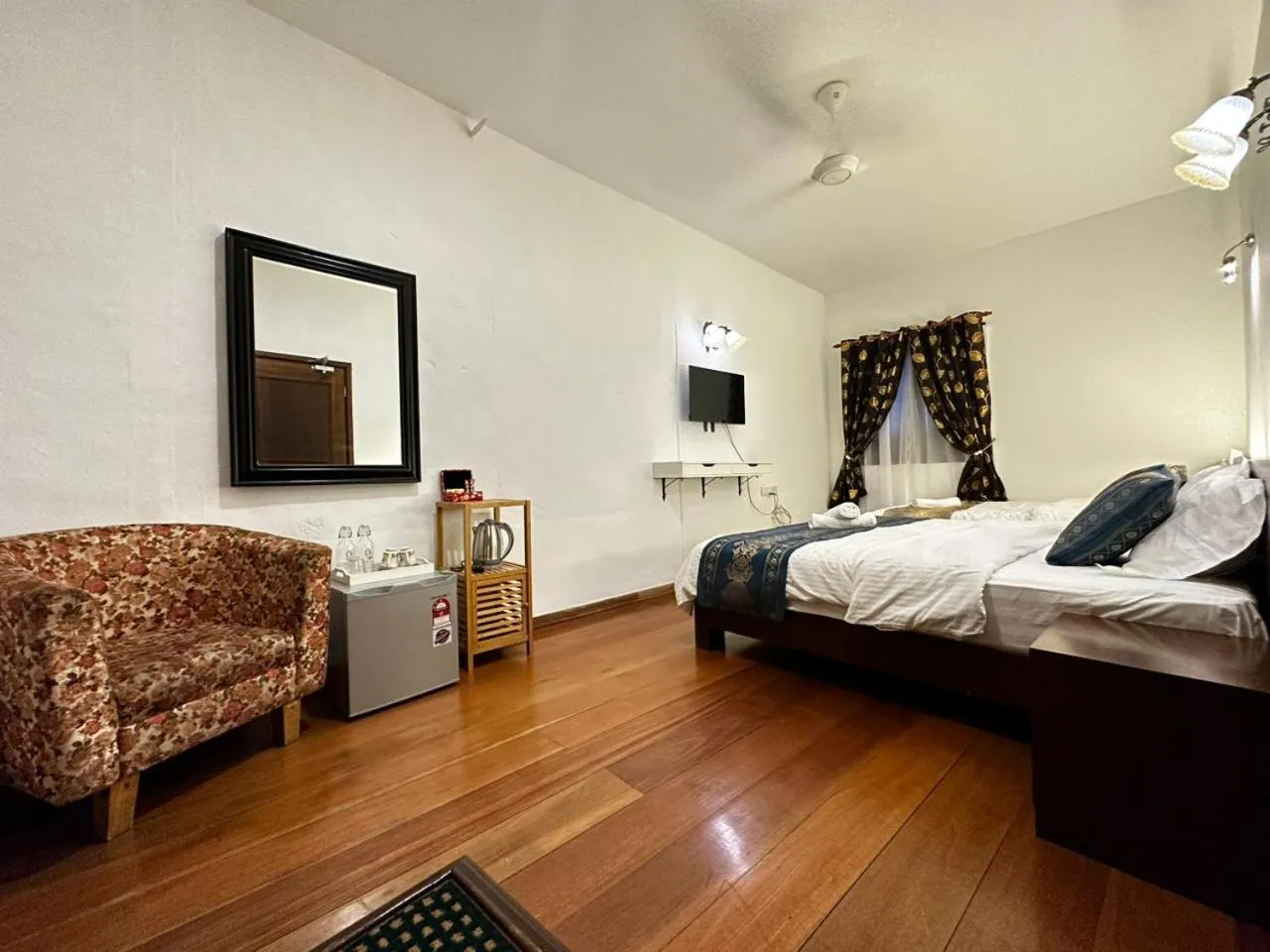 Photo of the whole room in 19th Century Boutique Hotel