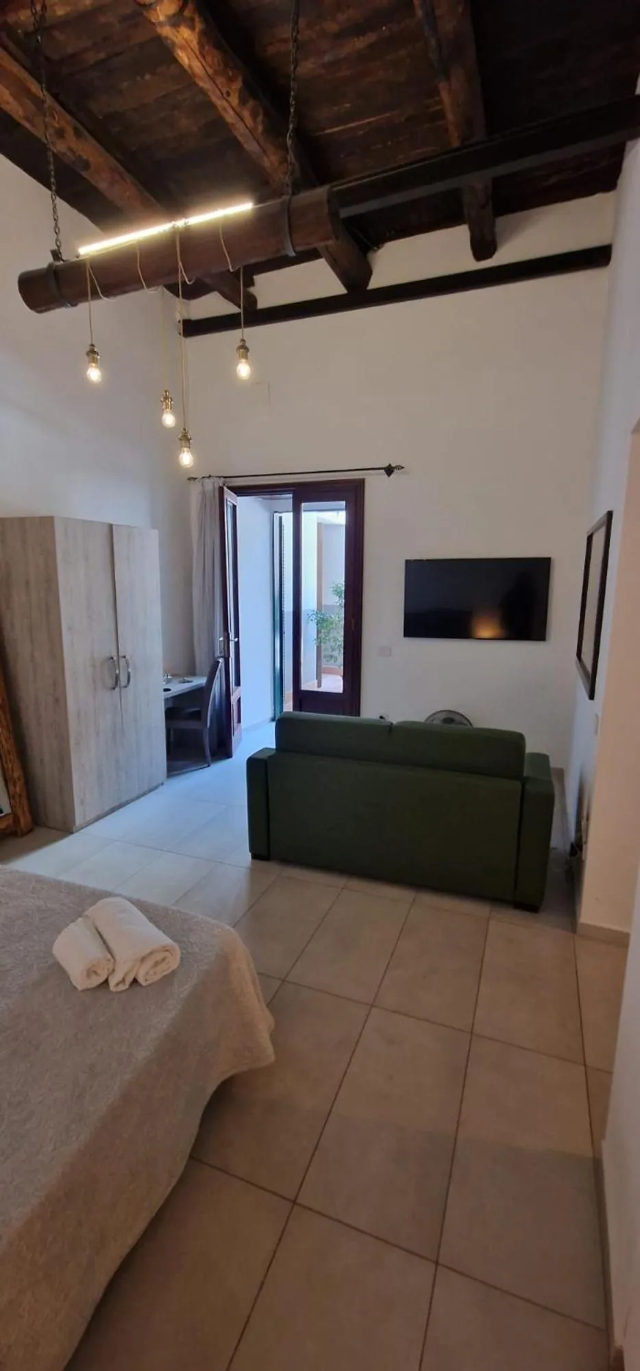 Bed in NANNI LOFT HOUSE