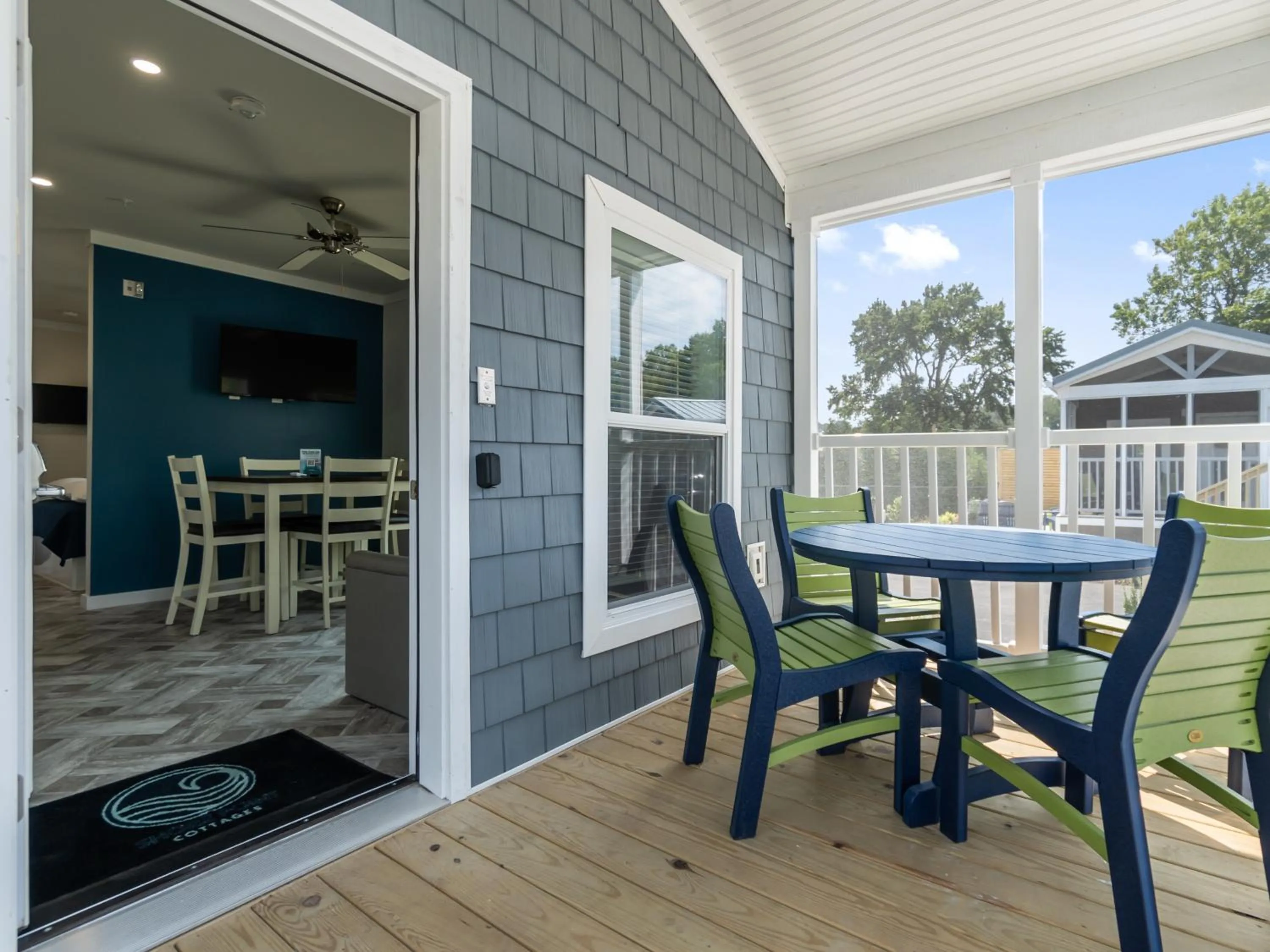 Patio in Shore Point Cottages
