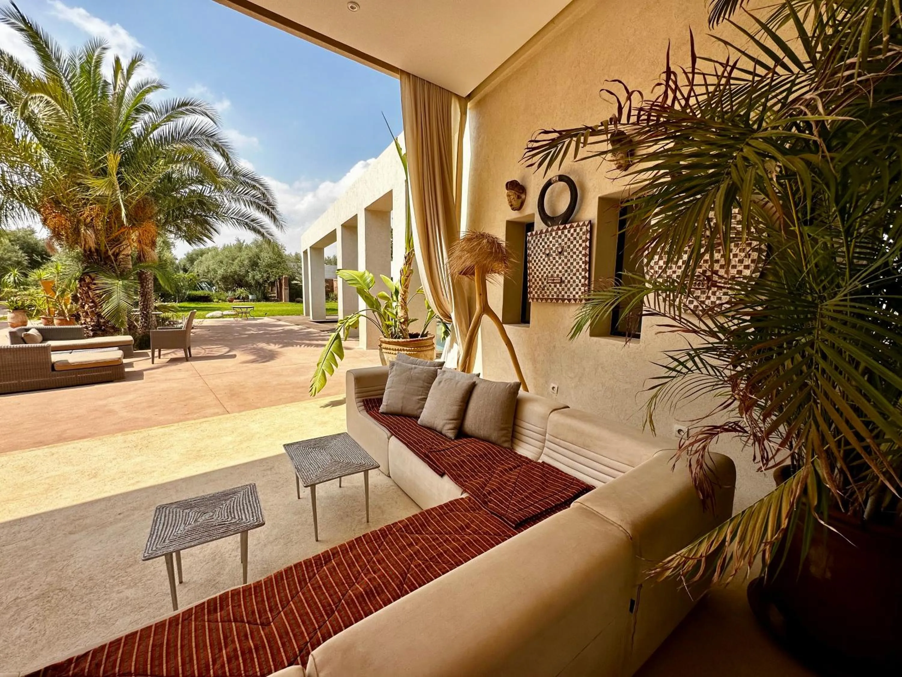 Restaurant/places to eat in Les Jardins de Kesali By La Siredrah