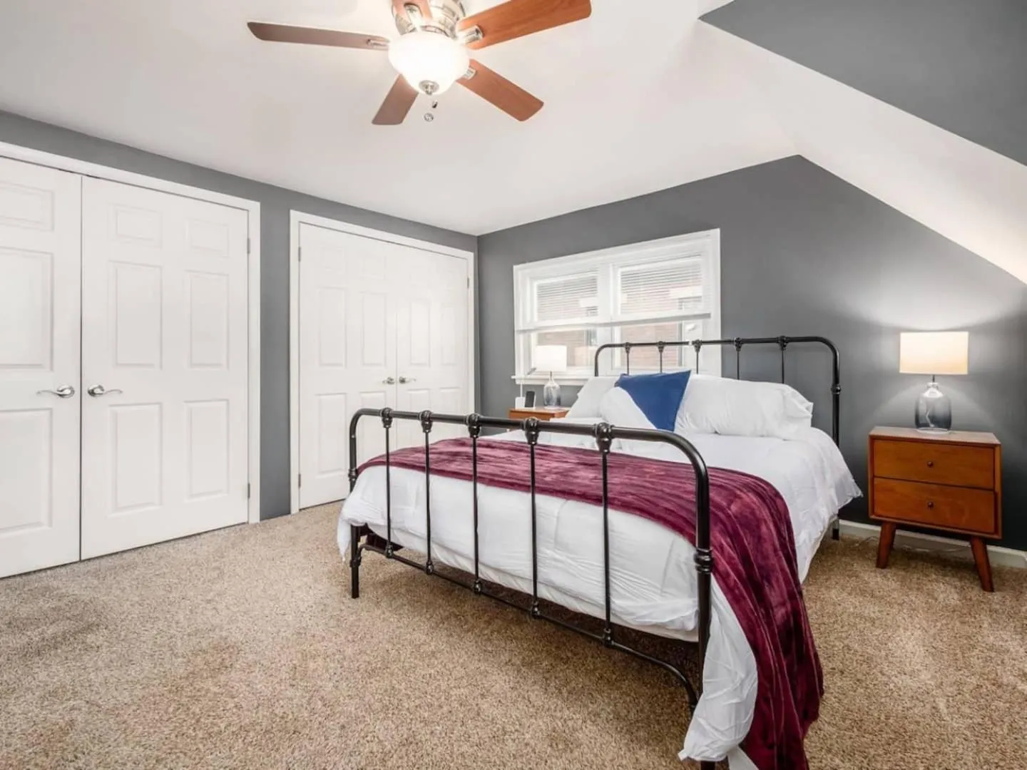 Bed in Pet-Friendly German Village Haus Wifi Walkable