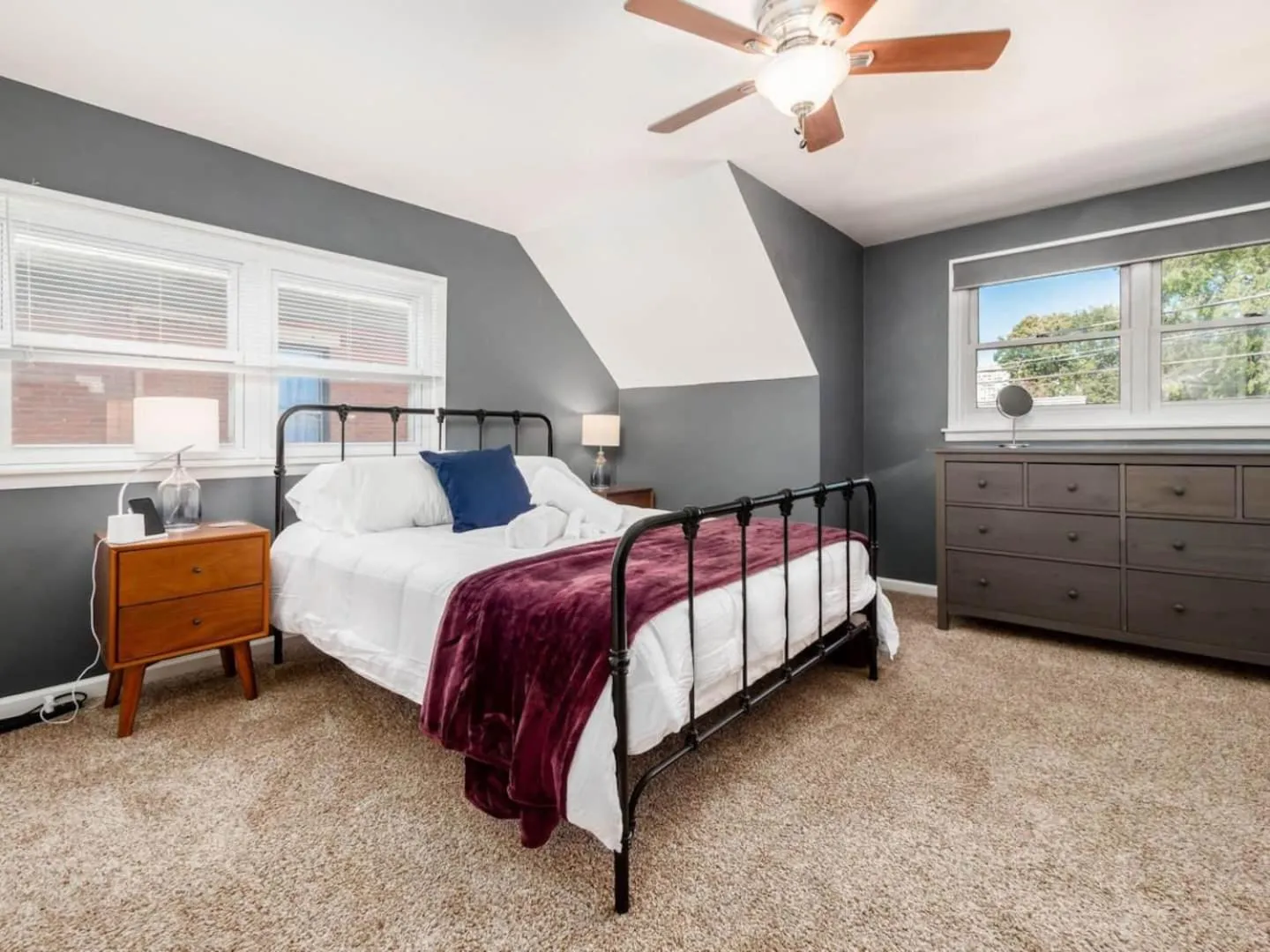 Bed in Pet-Friendly German Village Haus Wifi Walkable