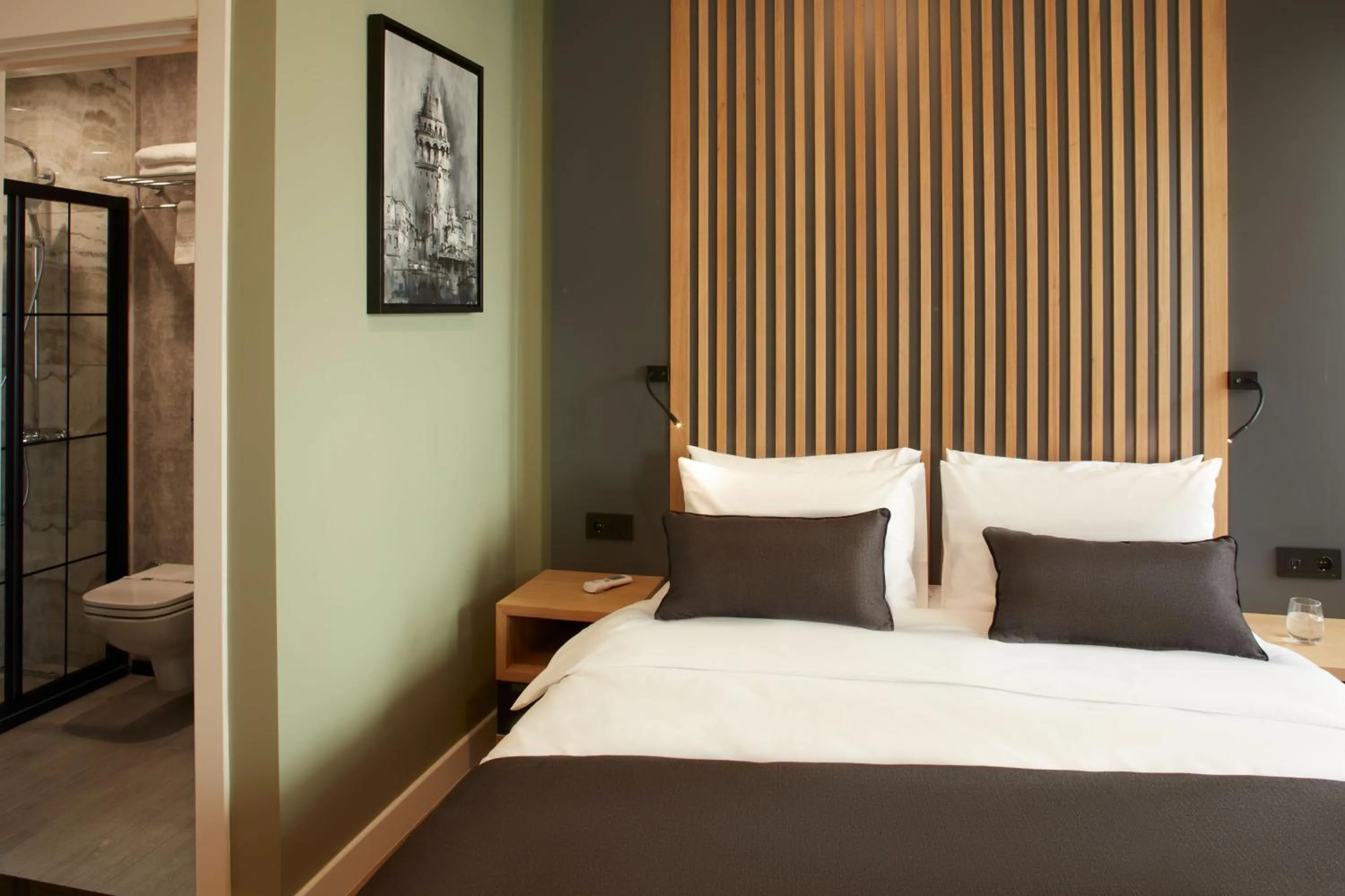 Bathroom, Bed in CASA GALATA 35