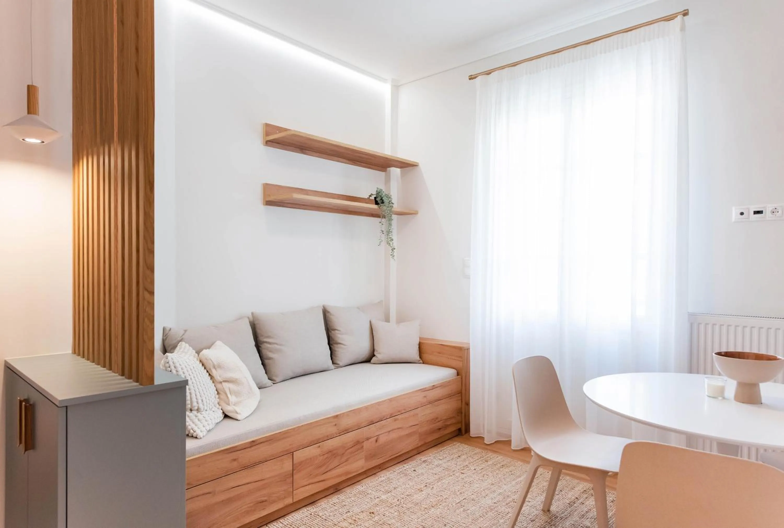 Living room in White Lotus by halu! Apartments