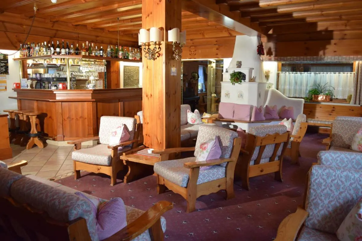 Lounge or bar in HOTEL BOSCO VERDE