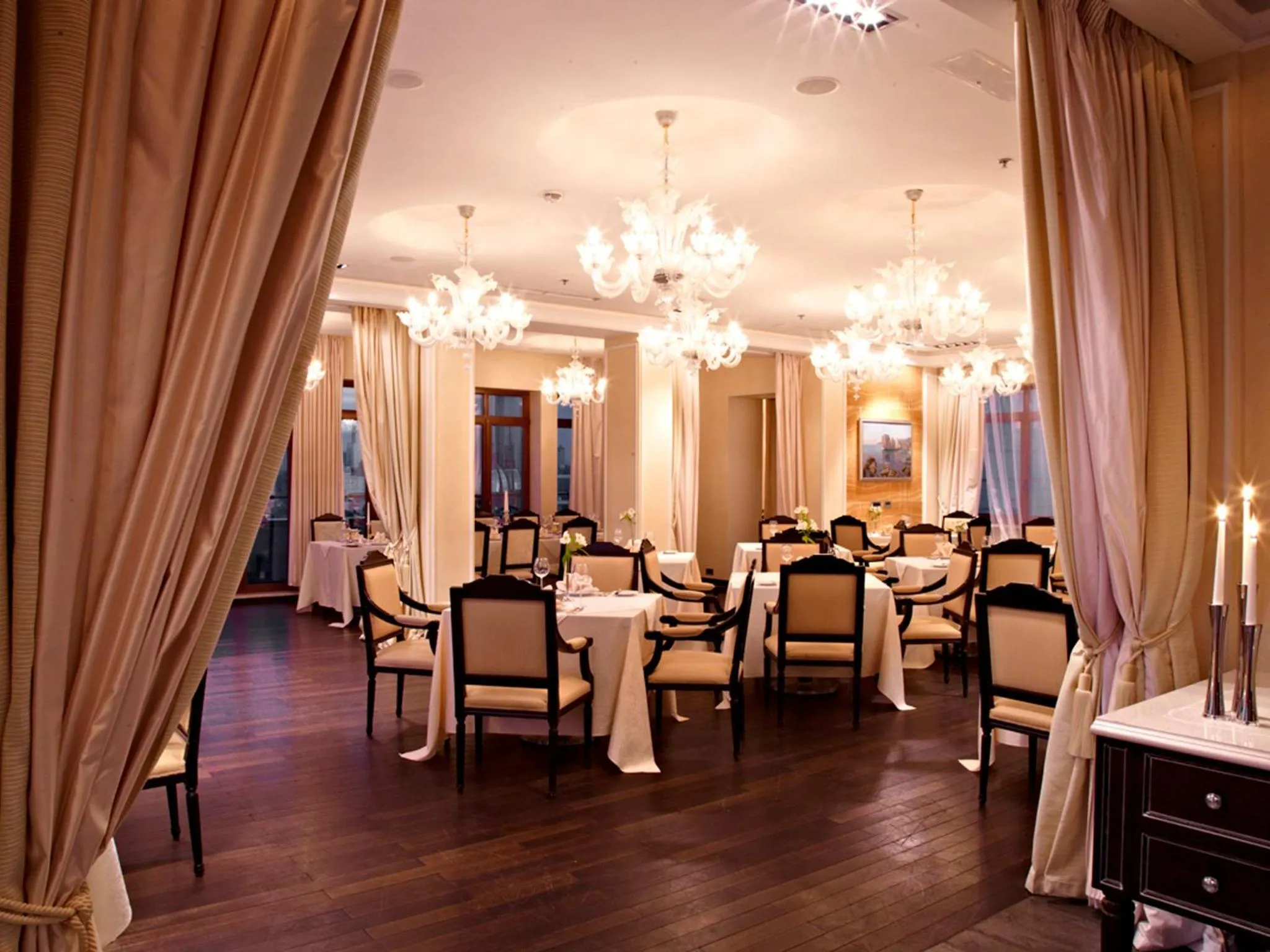 Restaurant/places to eat in Premier Palace Hotel Kyiv