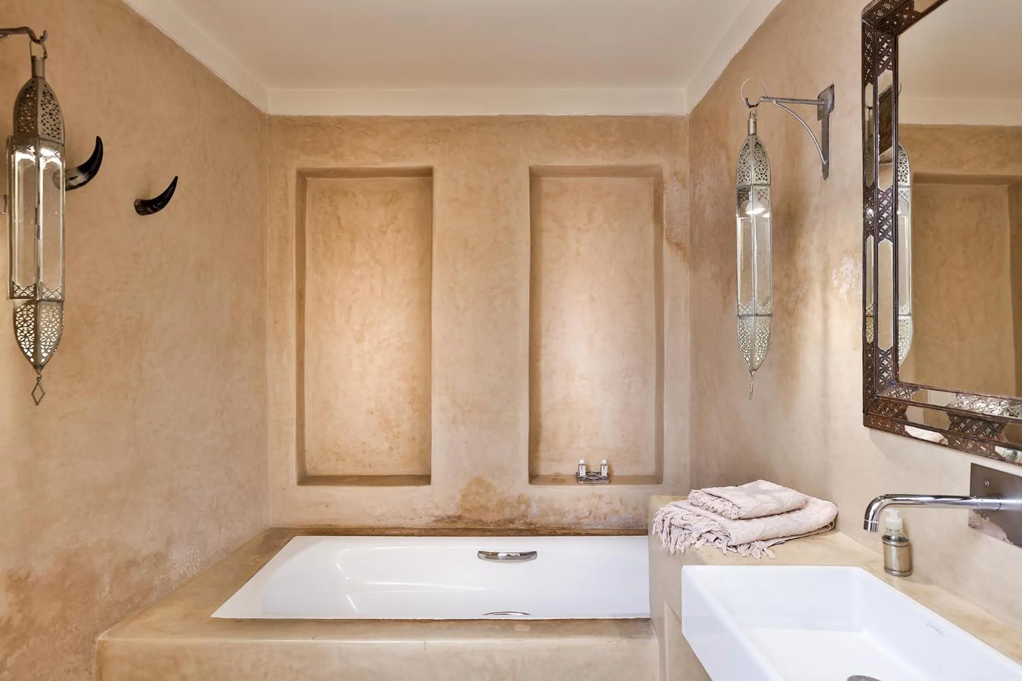 Bathroom in Hotel & Spa Dar Bensouda