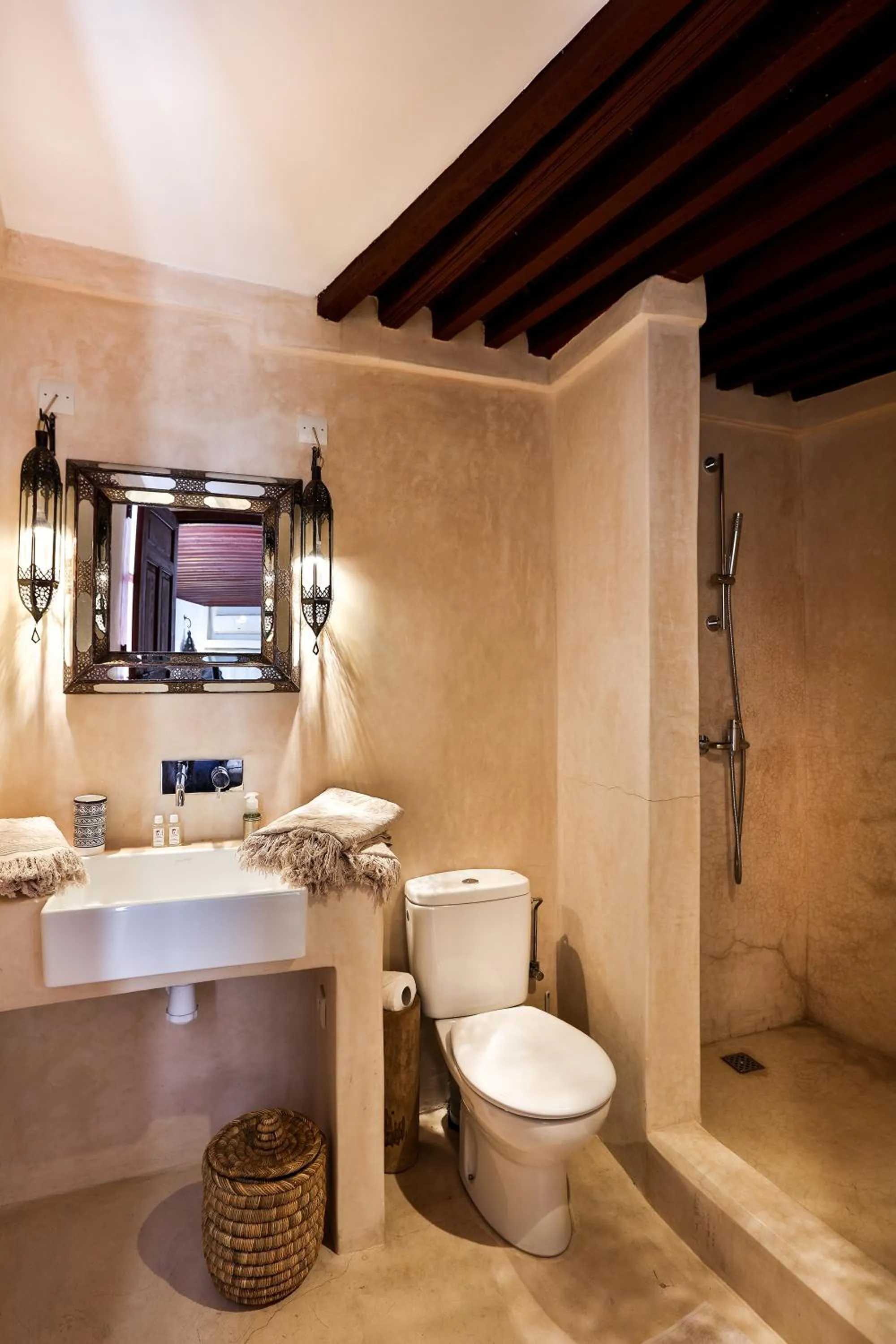 Bathroom in Hotel & Spa Dar Bensouda