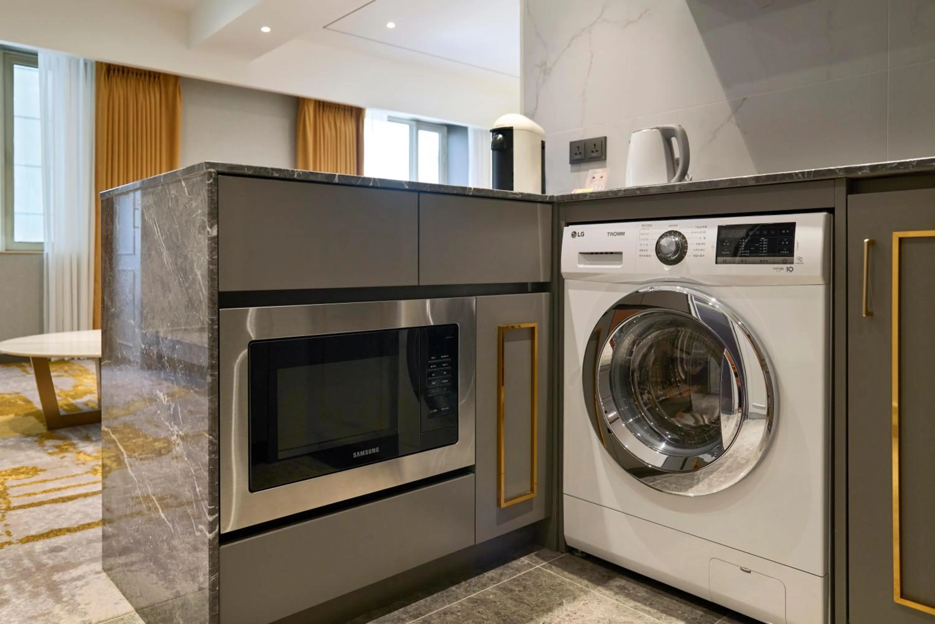 Kitchen or kitchenette in Grand Mercure Imperial Palace Seoul Gangnam