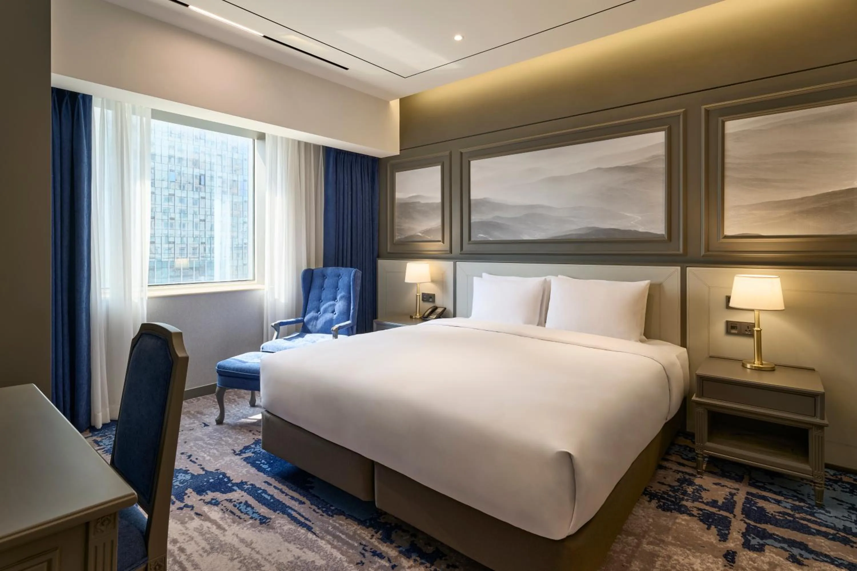 Bed in Grand Mercure Imperial Palace Seoul Gangnam