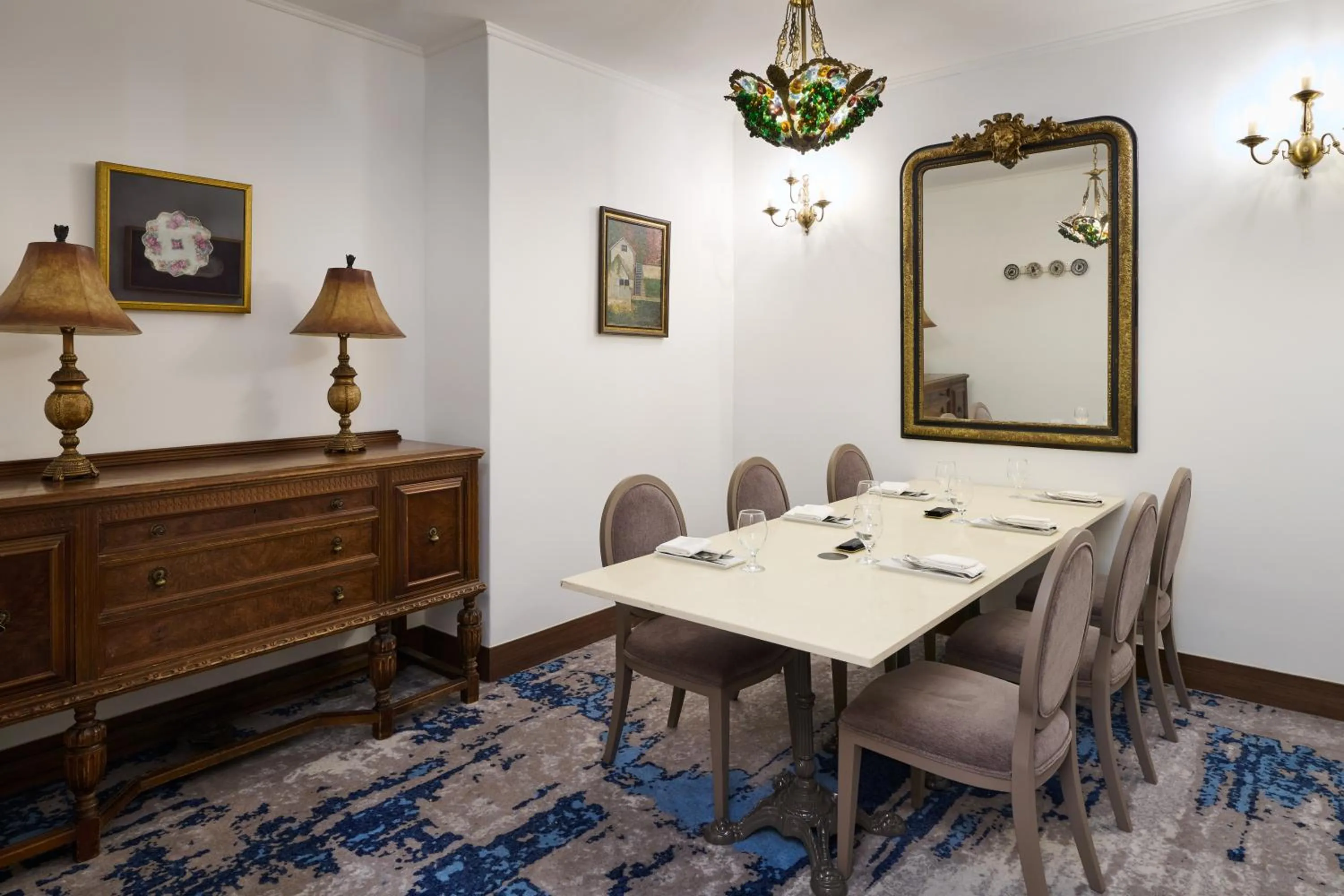 Restaurant/places to eat in Grand Mercure Imperial Palace Seoul Gangnam