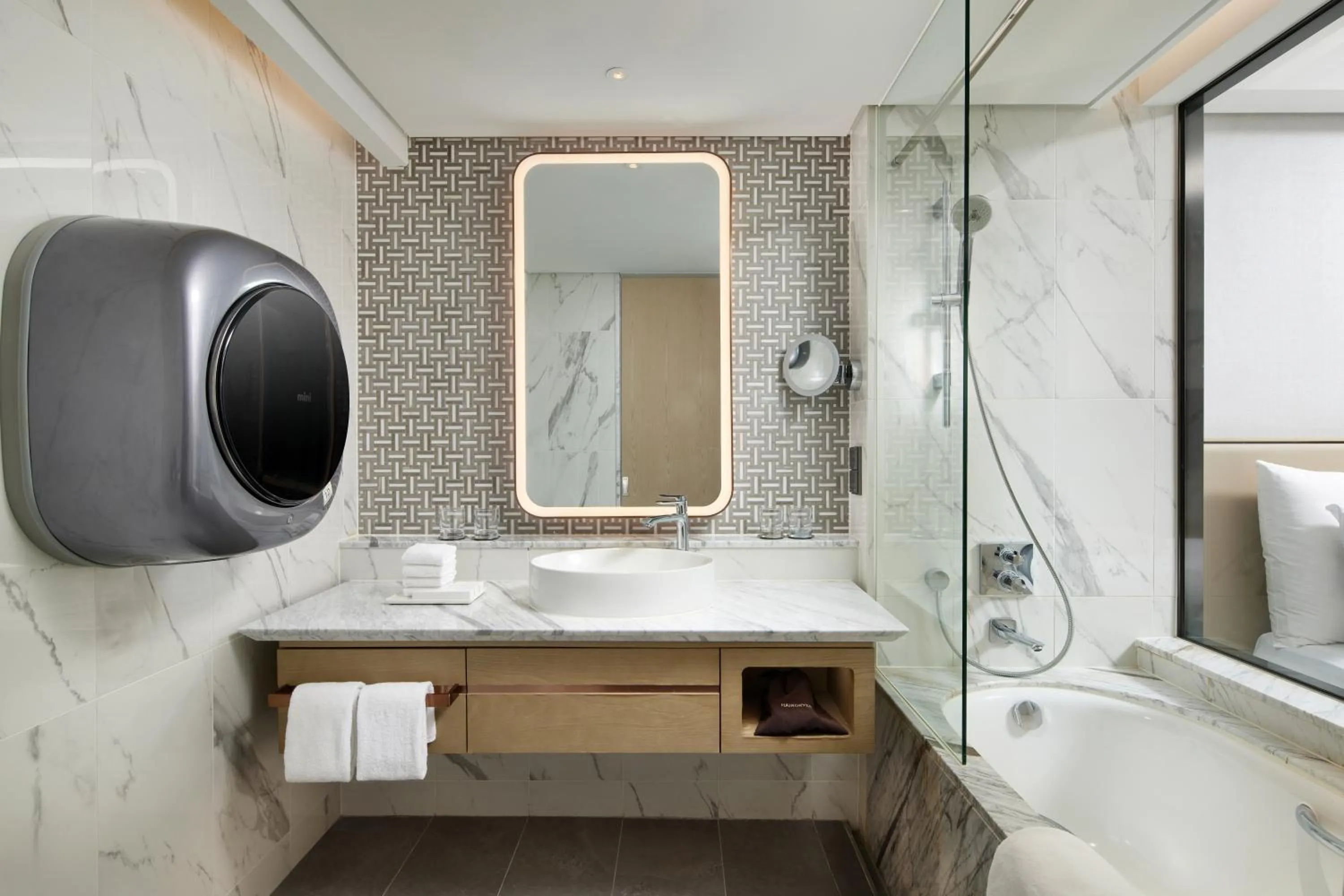 Bathroom in Lotte Hotel World