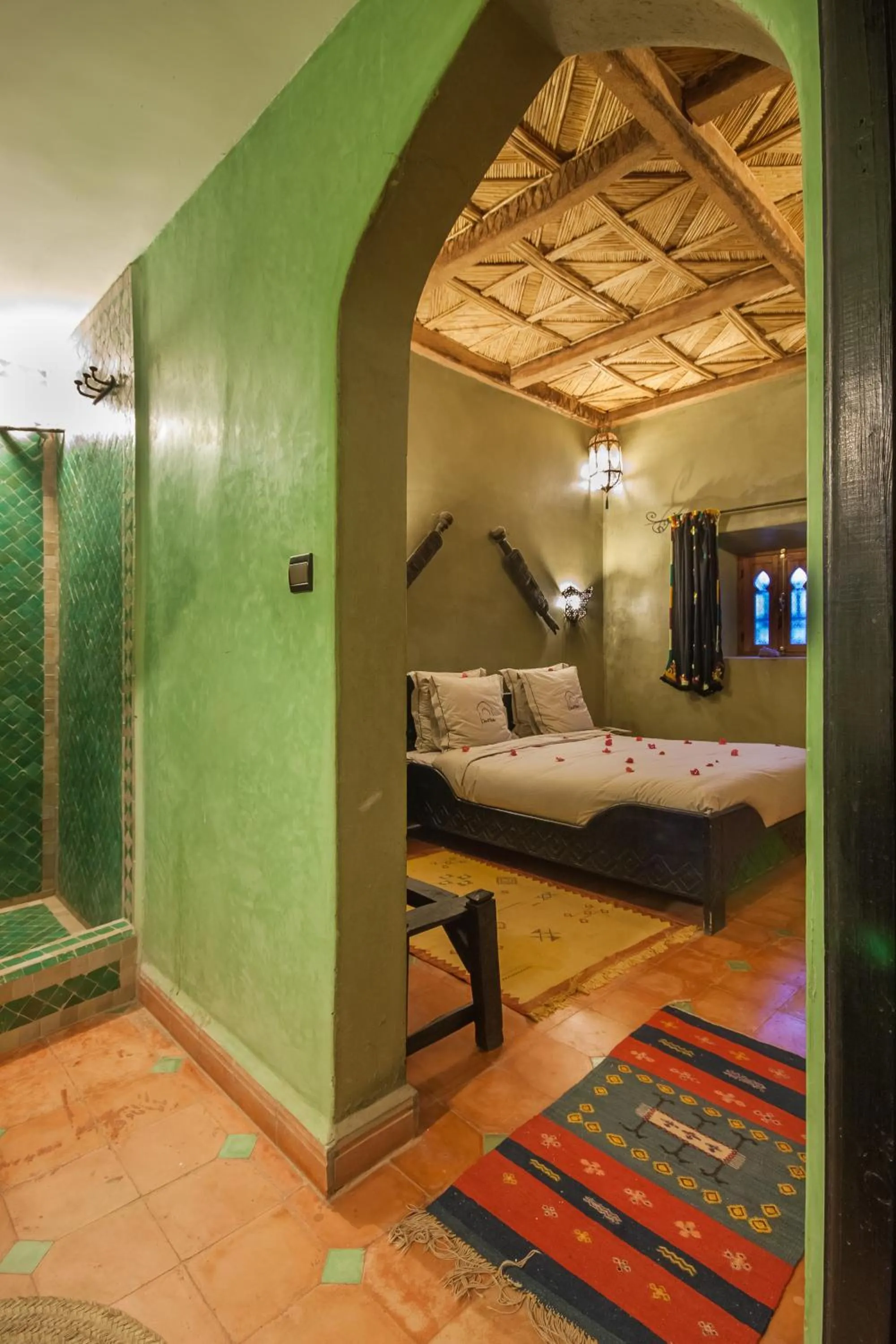 Bed in Chez Le Pacha - Authentic Sahara Hotel Mhamid