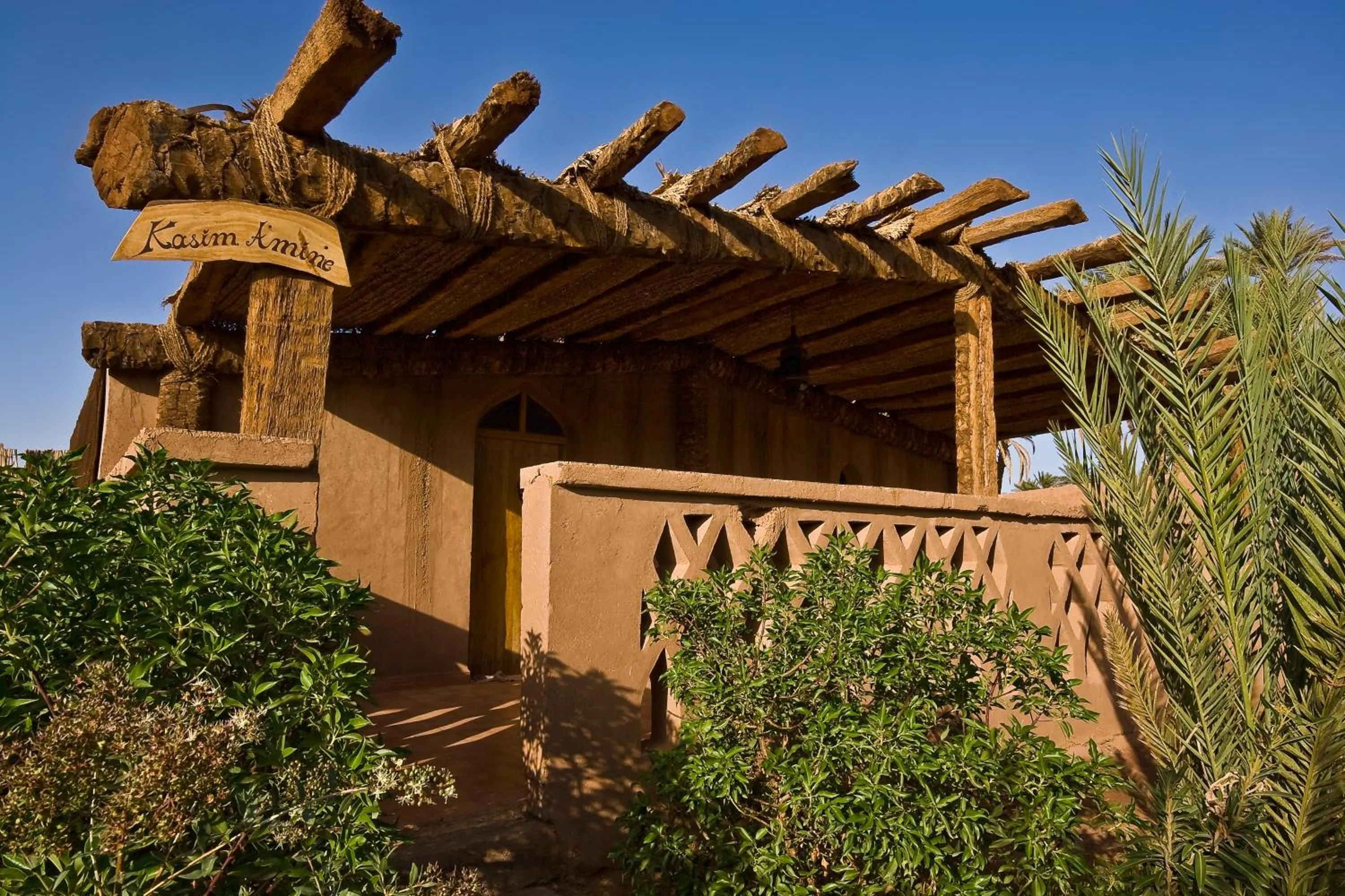 Property building in Chez Le Pacha - Authentic Sahara Hotel Mhamid