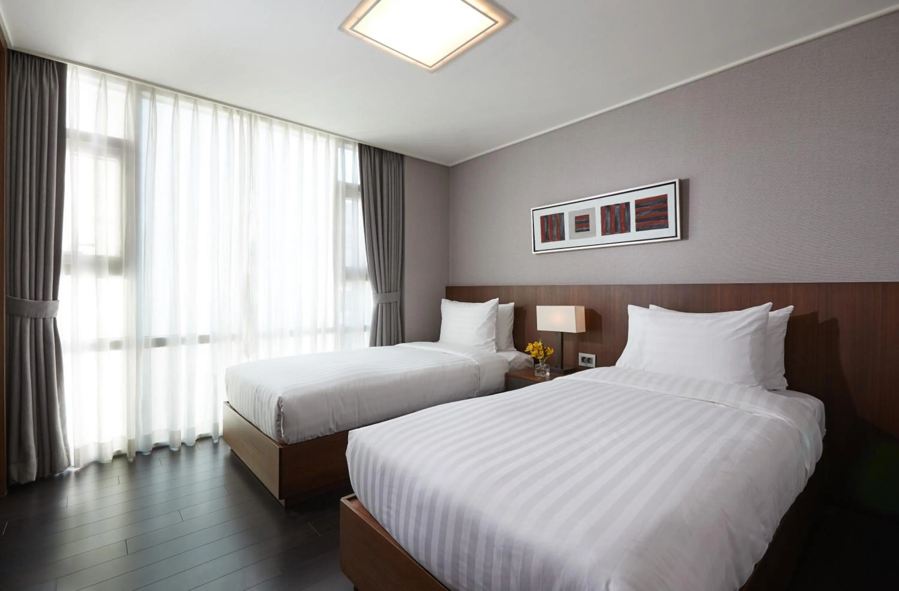 Bed in Fraser Place Central Seoul